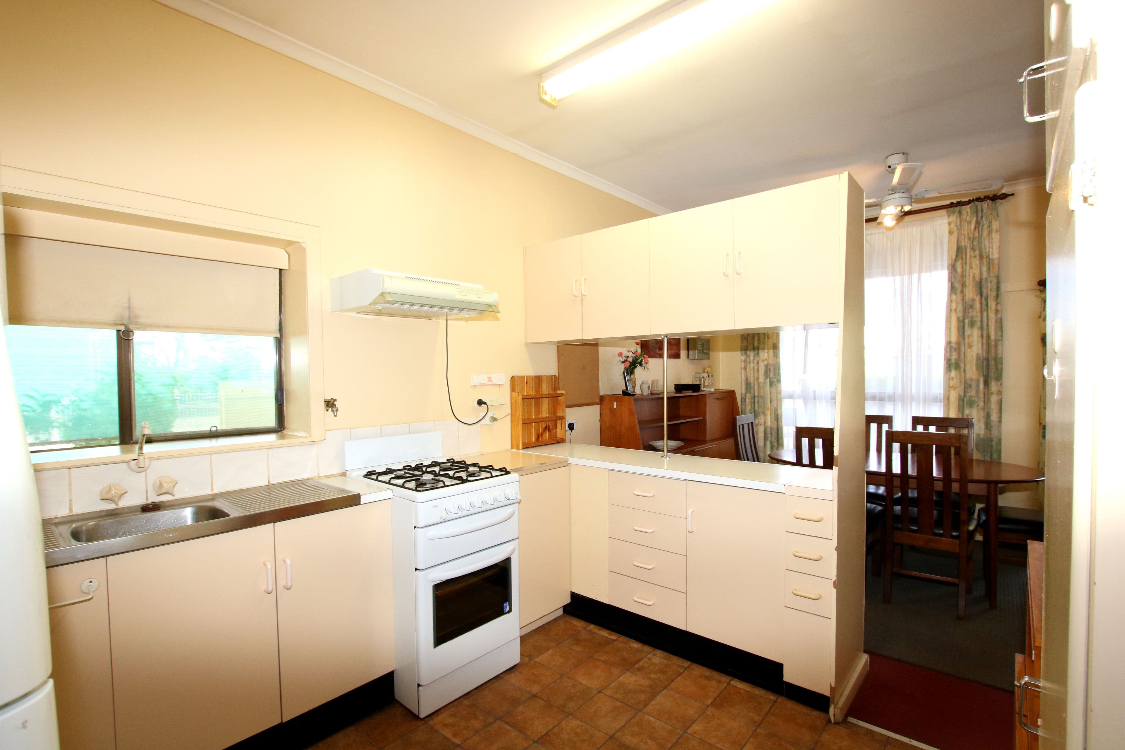 24 North Terrace, Blanchetown SA 5357, Blanchetown - Thumbnail 3