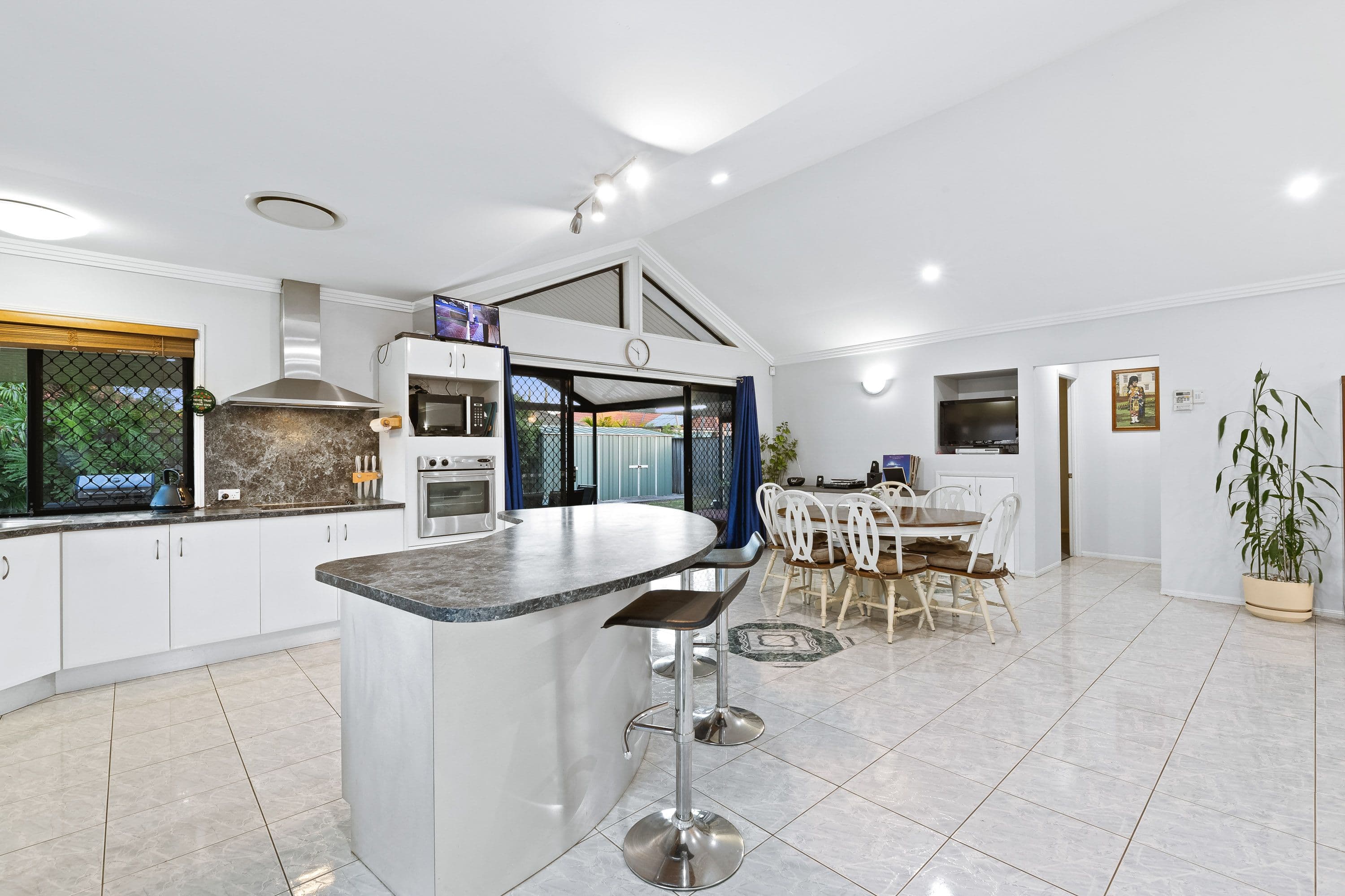 7 Petermann Drive, North Lakes QLD 4509, North Lakes - Thumbnail 7
