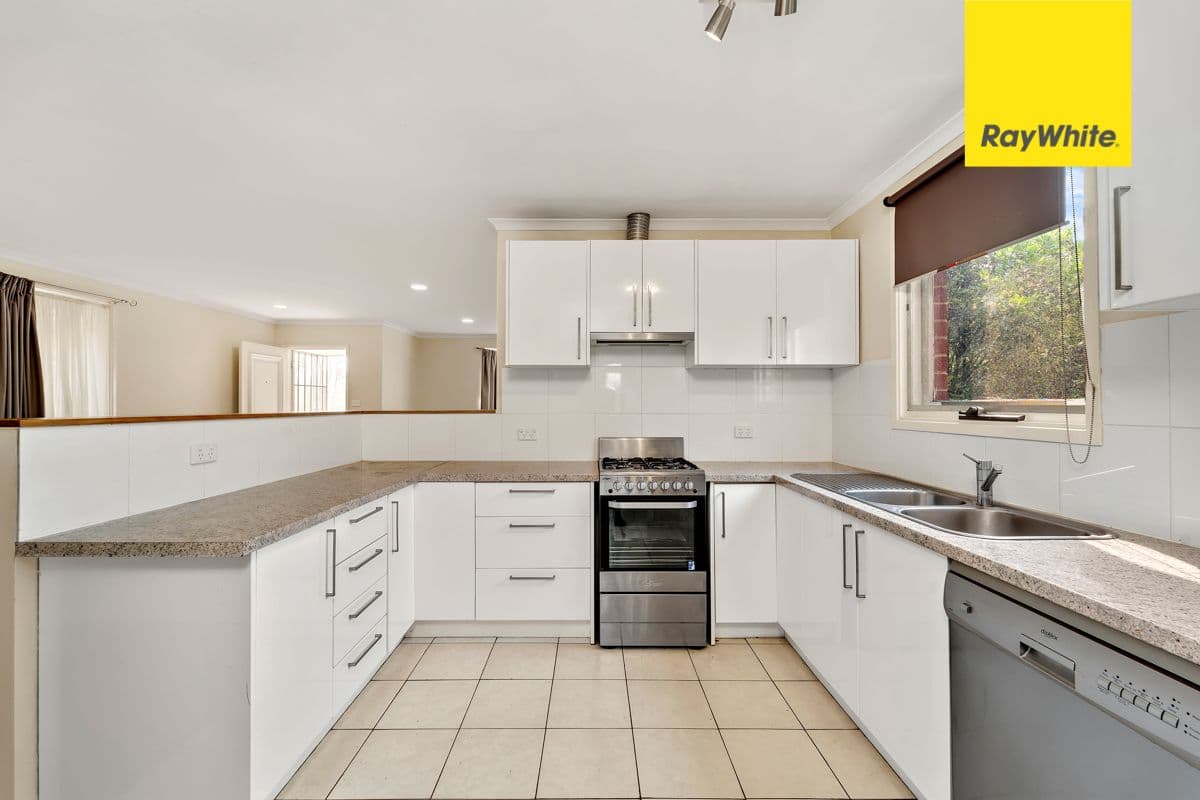 15 Aston Crescent, Cook ACT 2614, Cook - Thumbnail 2