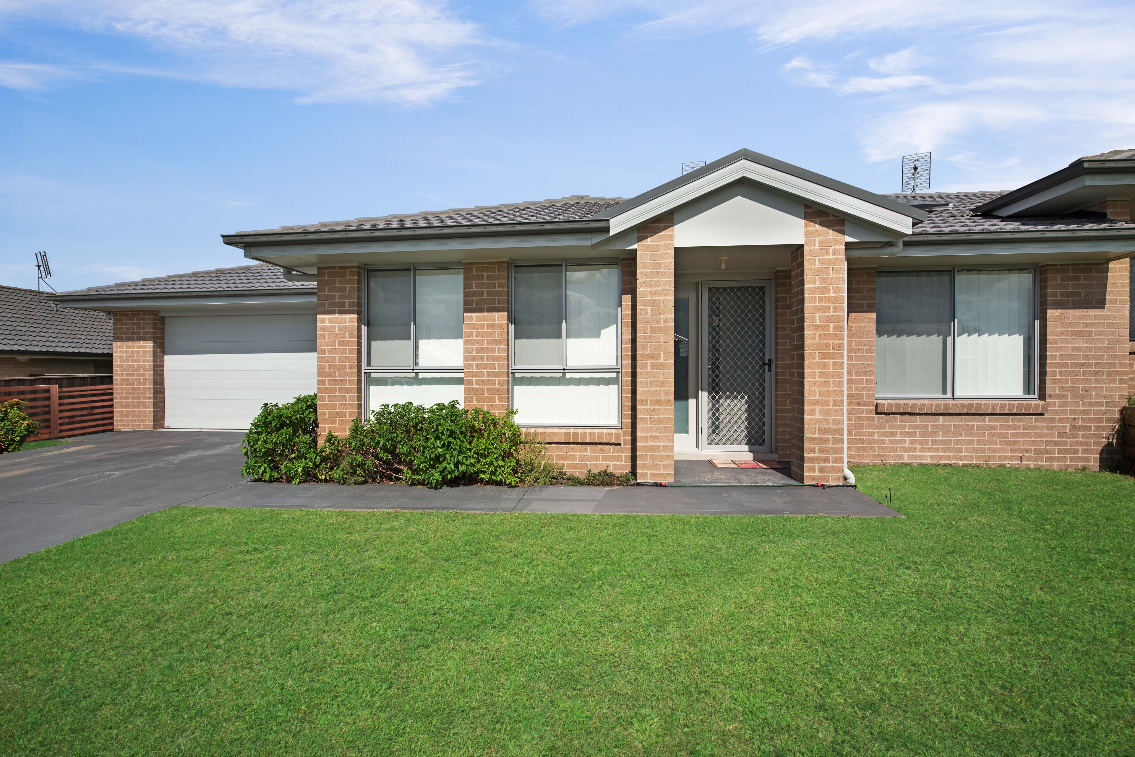 75 Redgum Circuit, Aberglasslyn - Image 1