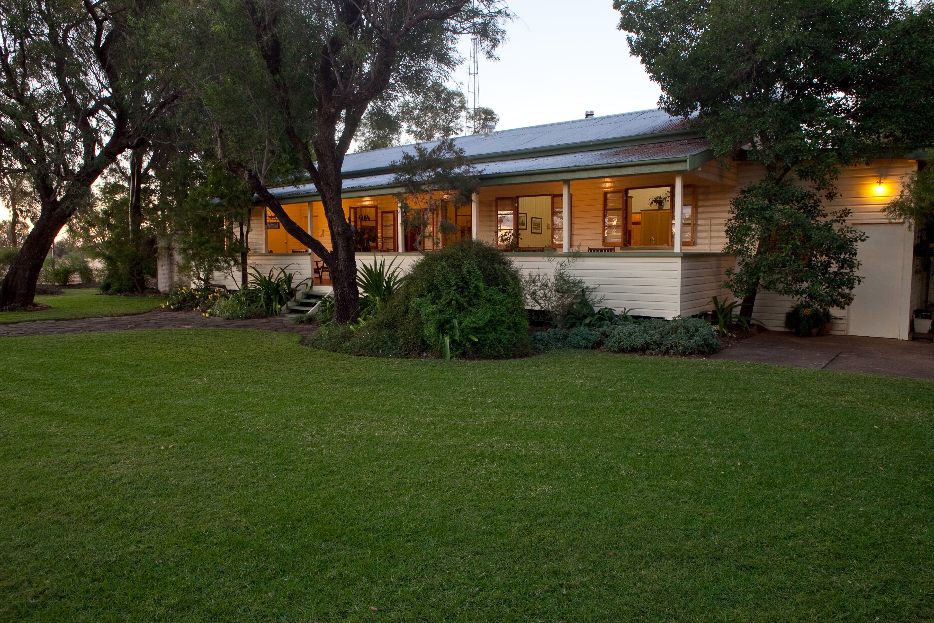 Surat QLD 4417, Surat - Image 1