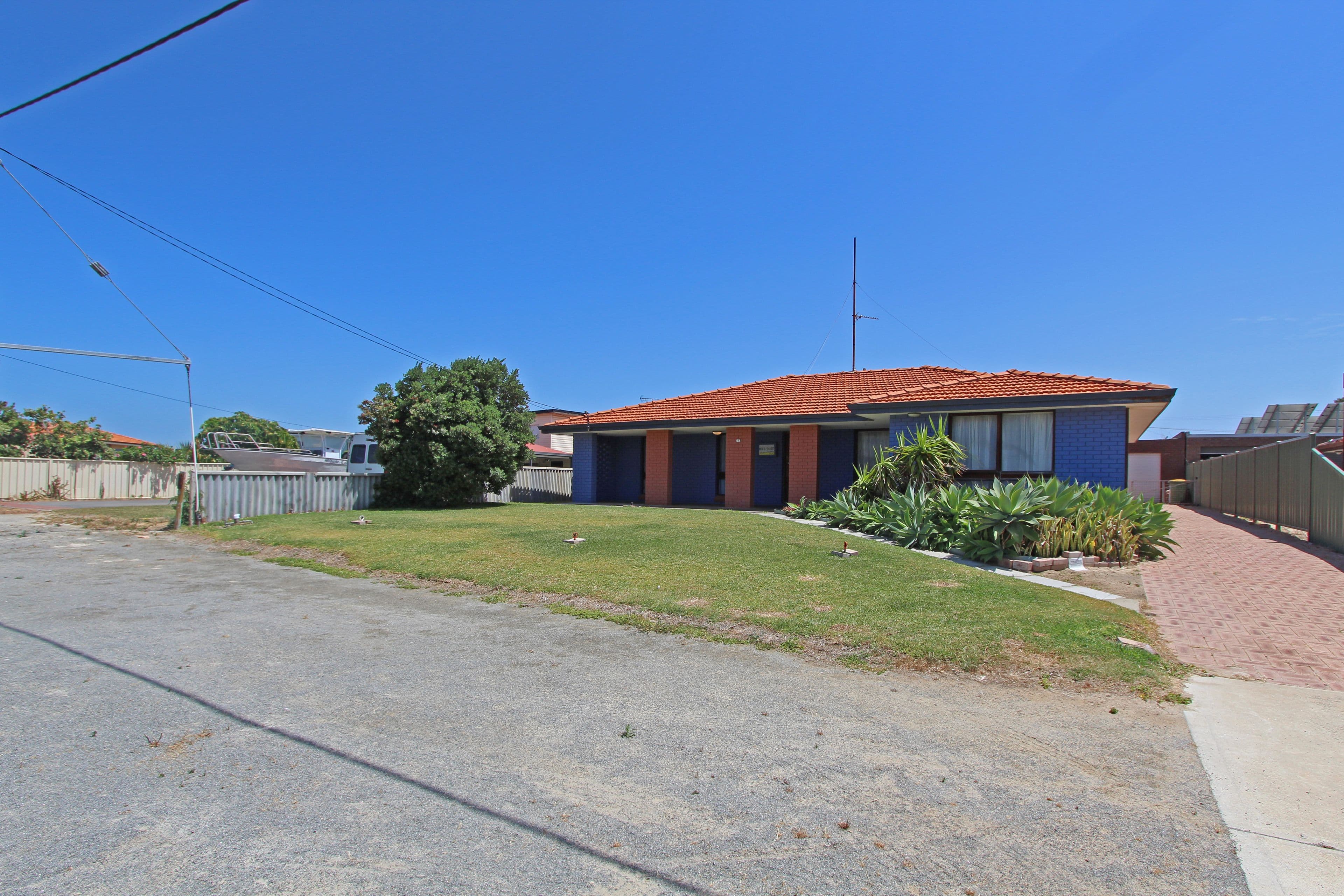 7 Tahiti Place, Jurien Bay WA 6516, Jurien Bay - Thumbnail 2