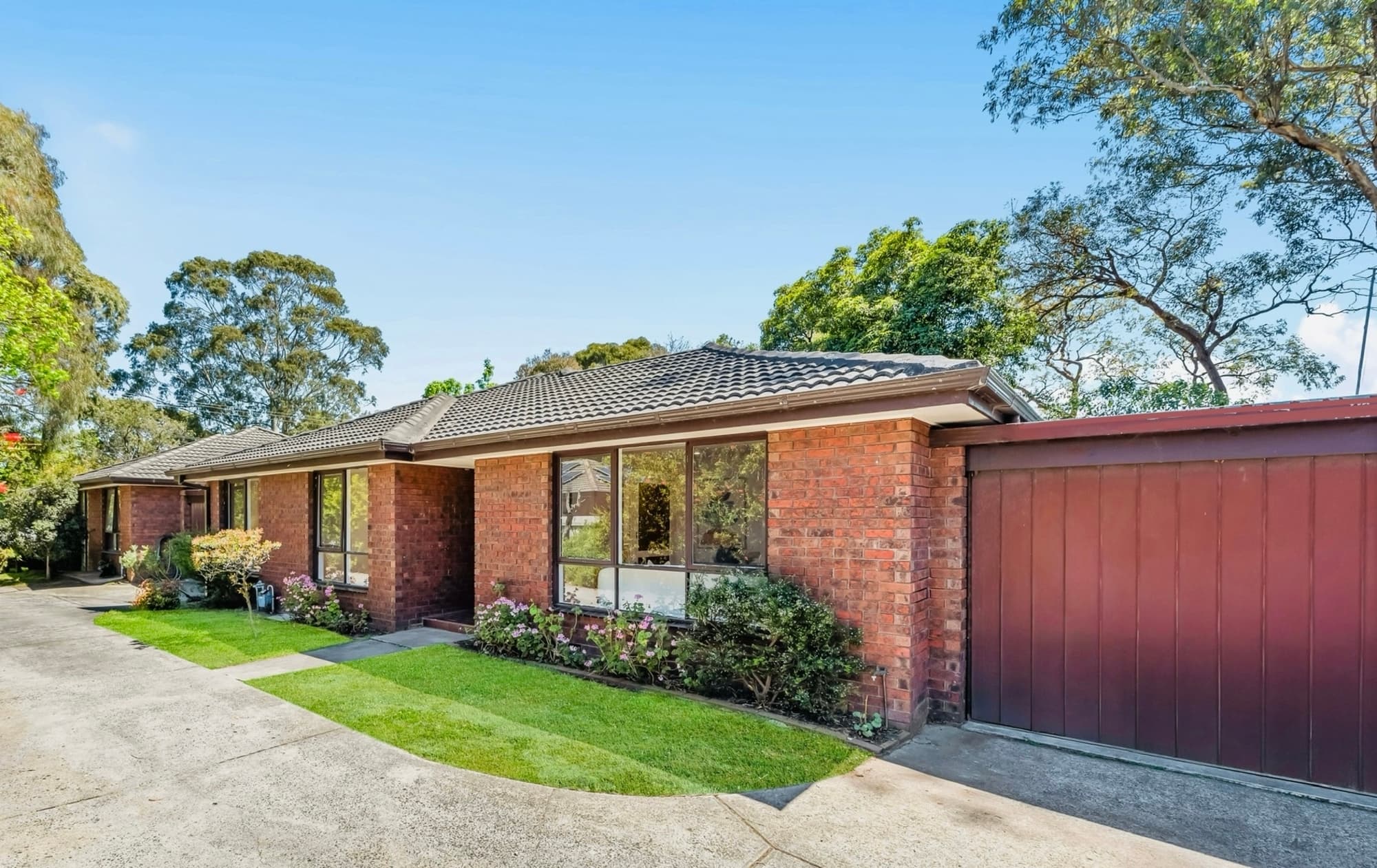 2/105 Surrey Road, Blackburn North - Image 1