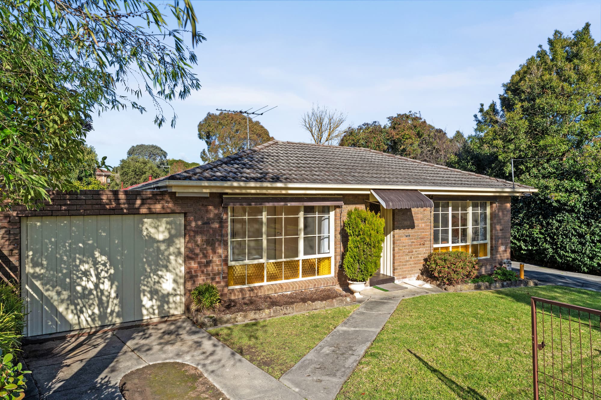 1/23 Tyne Street, Box Hill North - Thumbnail 2