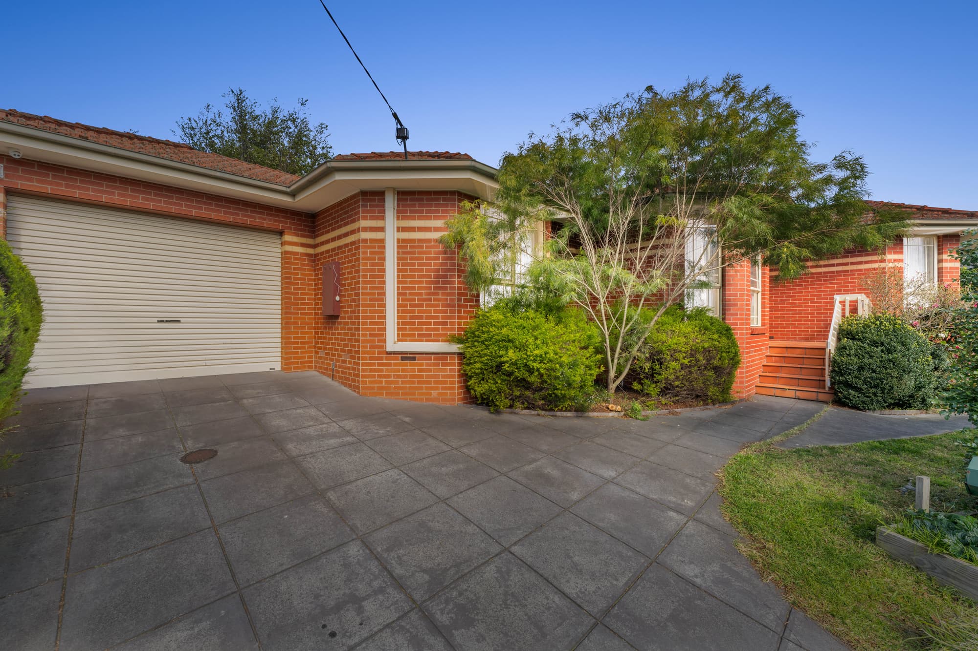 10 Chapman Street, Blackburn North - Image 1