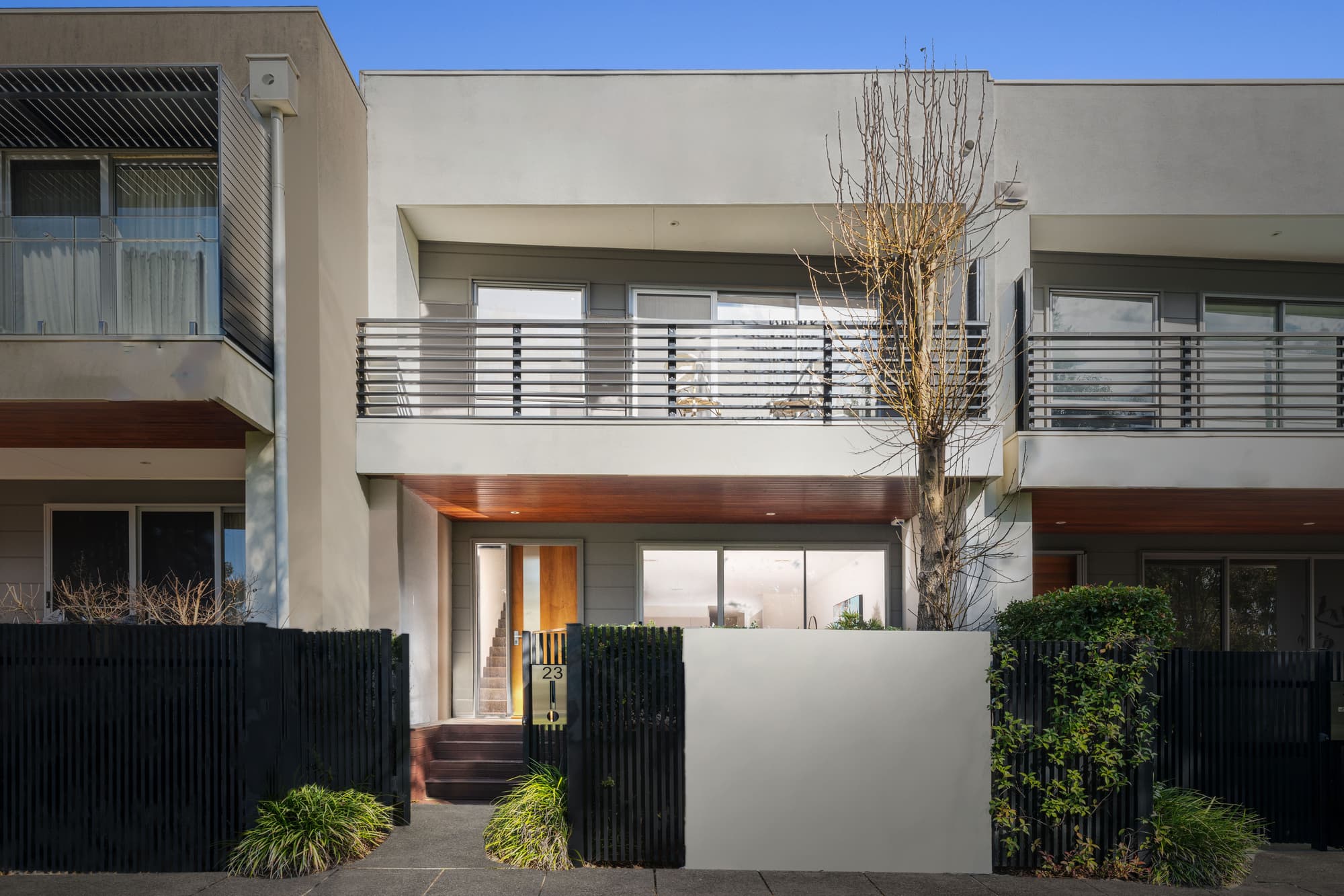 23 Charlottes Way, Forest Hill - Thumbnail 2