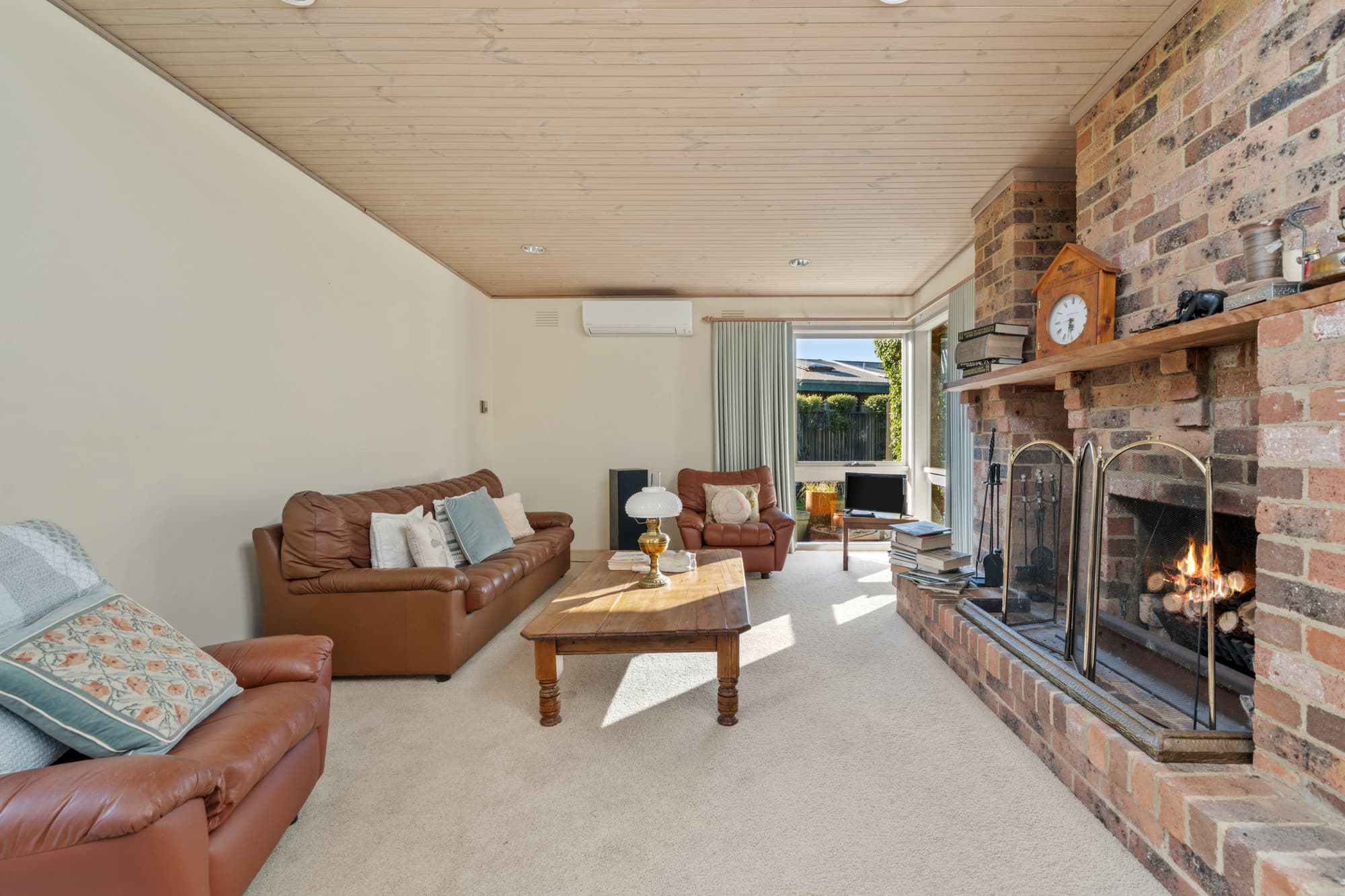5 Selby Court, Croydon North - Thumbnail 2