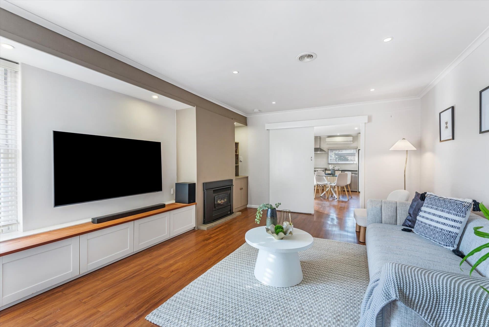 87 Husband Road, Forest Hill - Thumbnail 3