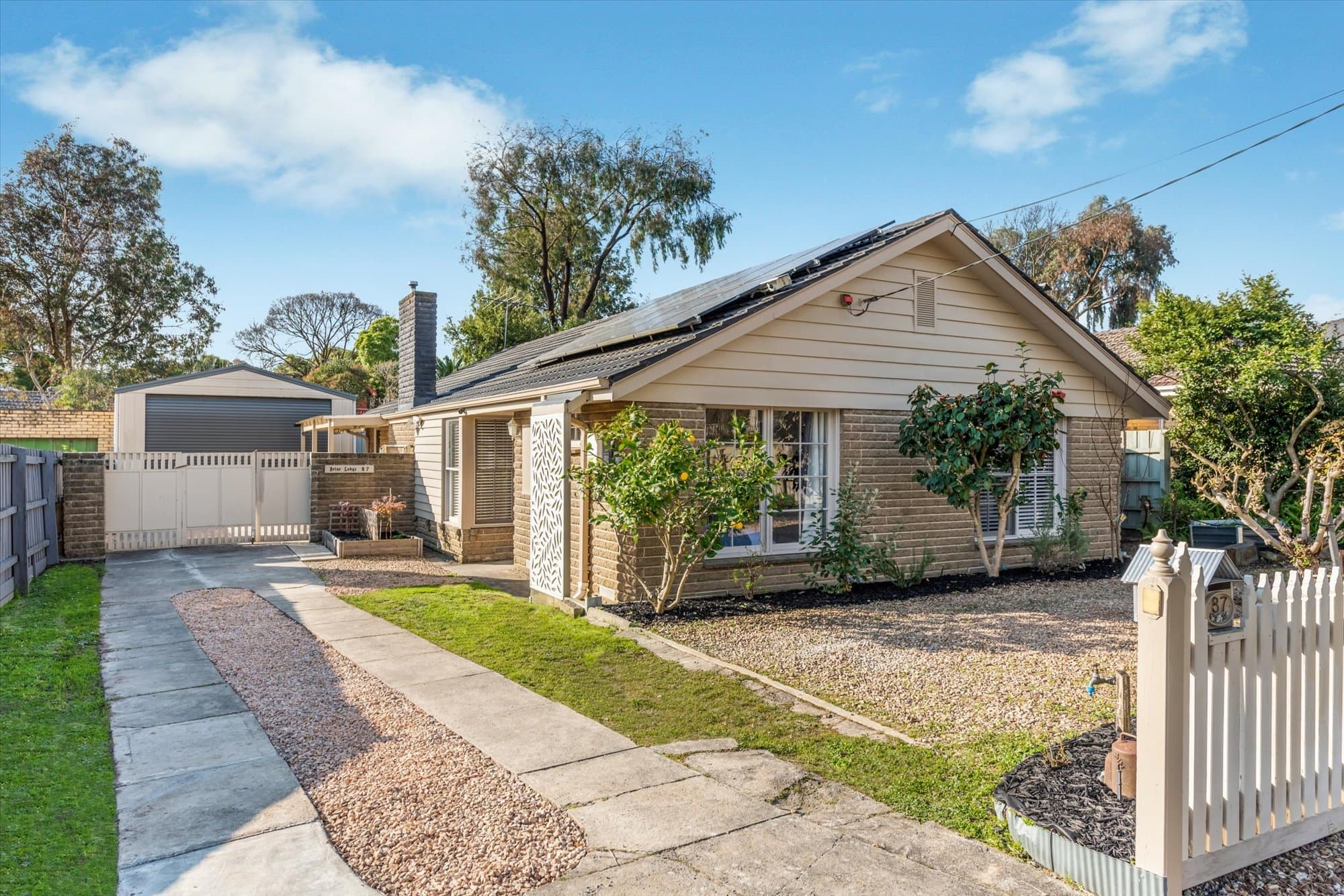 87 Husband Road, Forest Hill - Image 1
