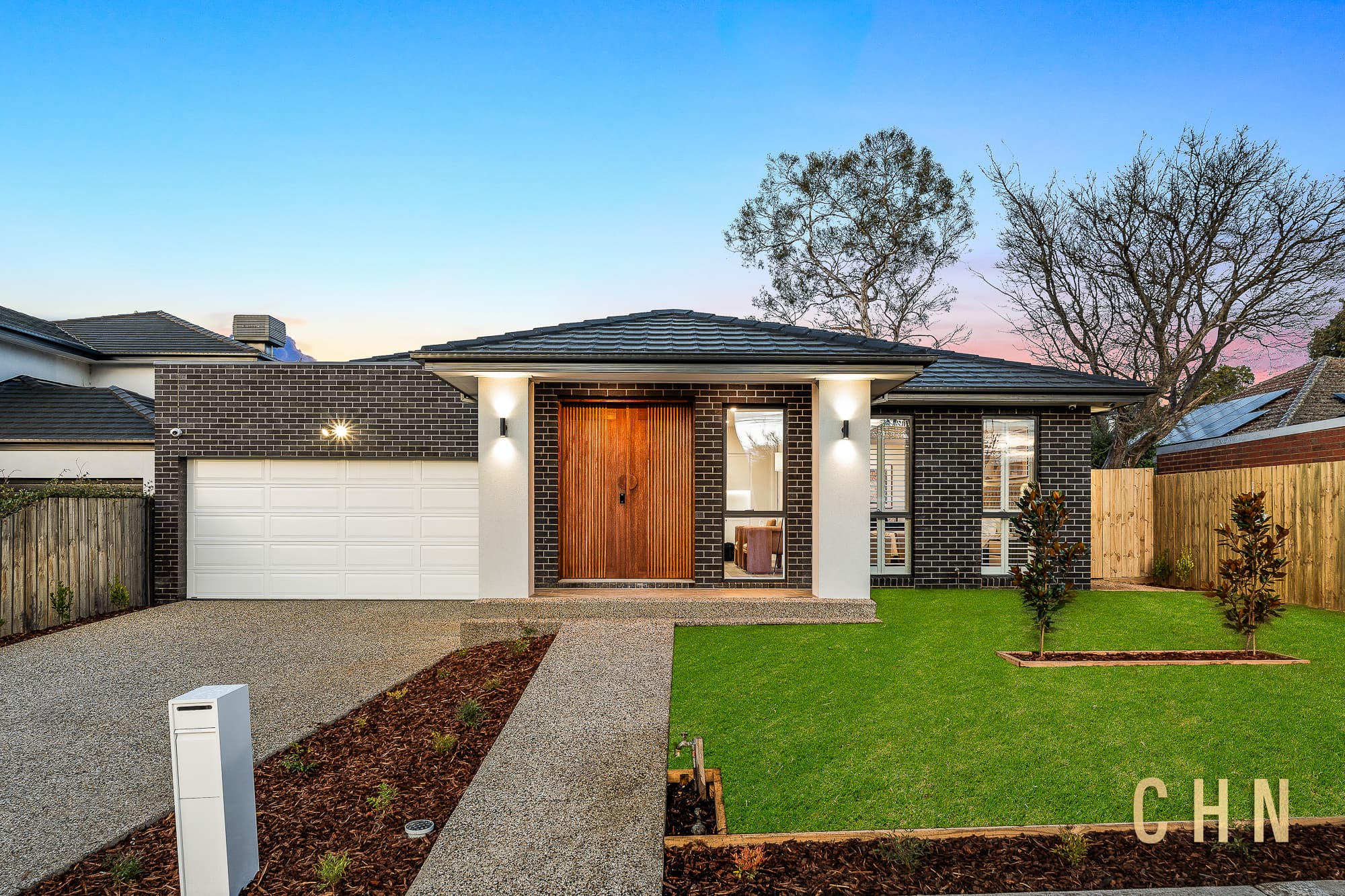 15 Everglade Avenue, Forest Hill - Image 1
