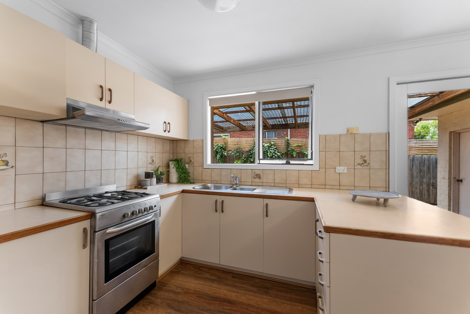 2/3 Simmons Street, Box Hill North - Thumbnail 5