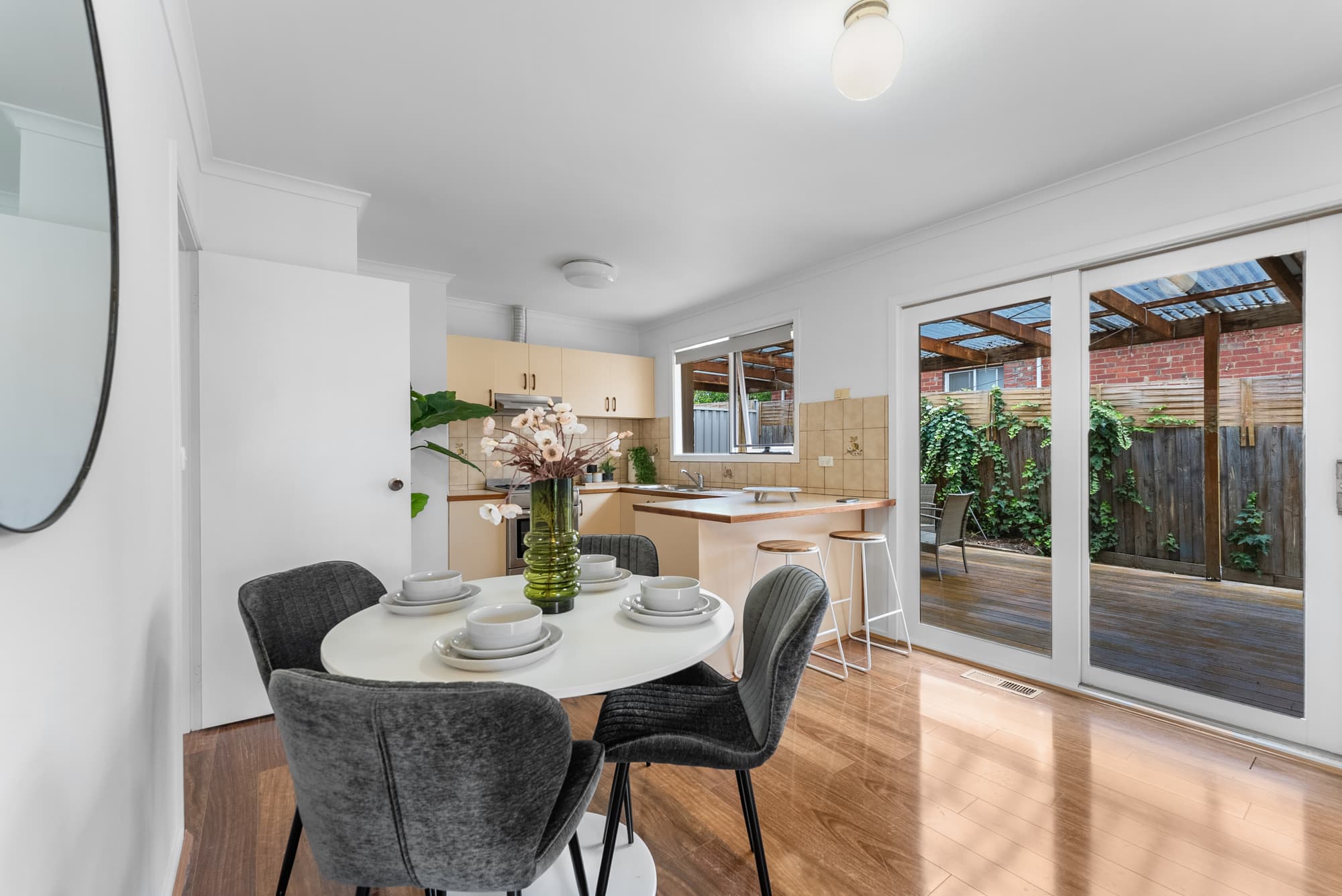 2/3 Simmons Street, Box Hill North - Thumbnail 6