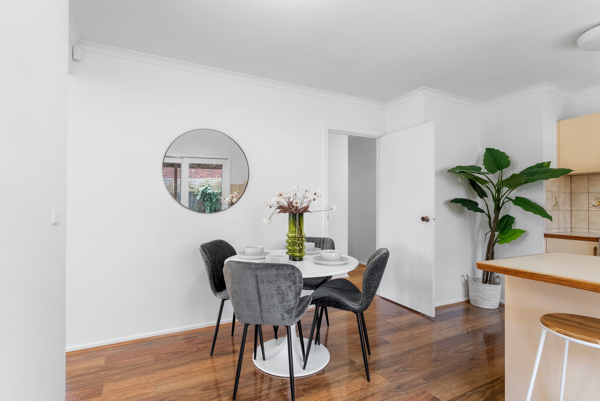 2/3 Simmons Street, Box Hill North - Thumbnail 7