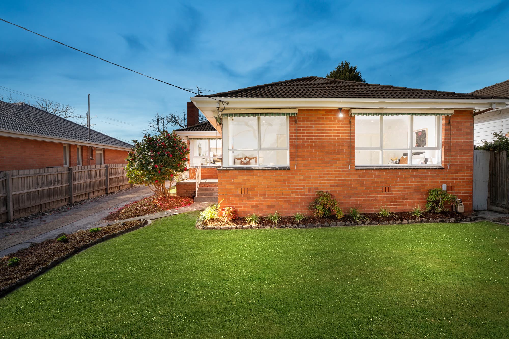 3 Linda Avenue, Box Hill North - Thumbnail 2