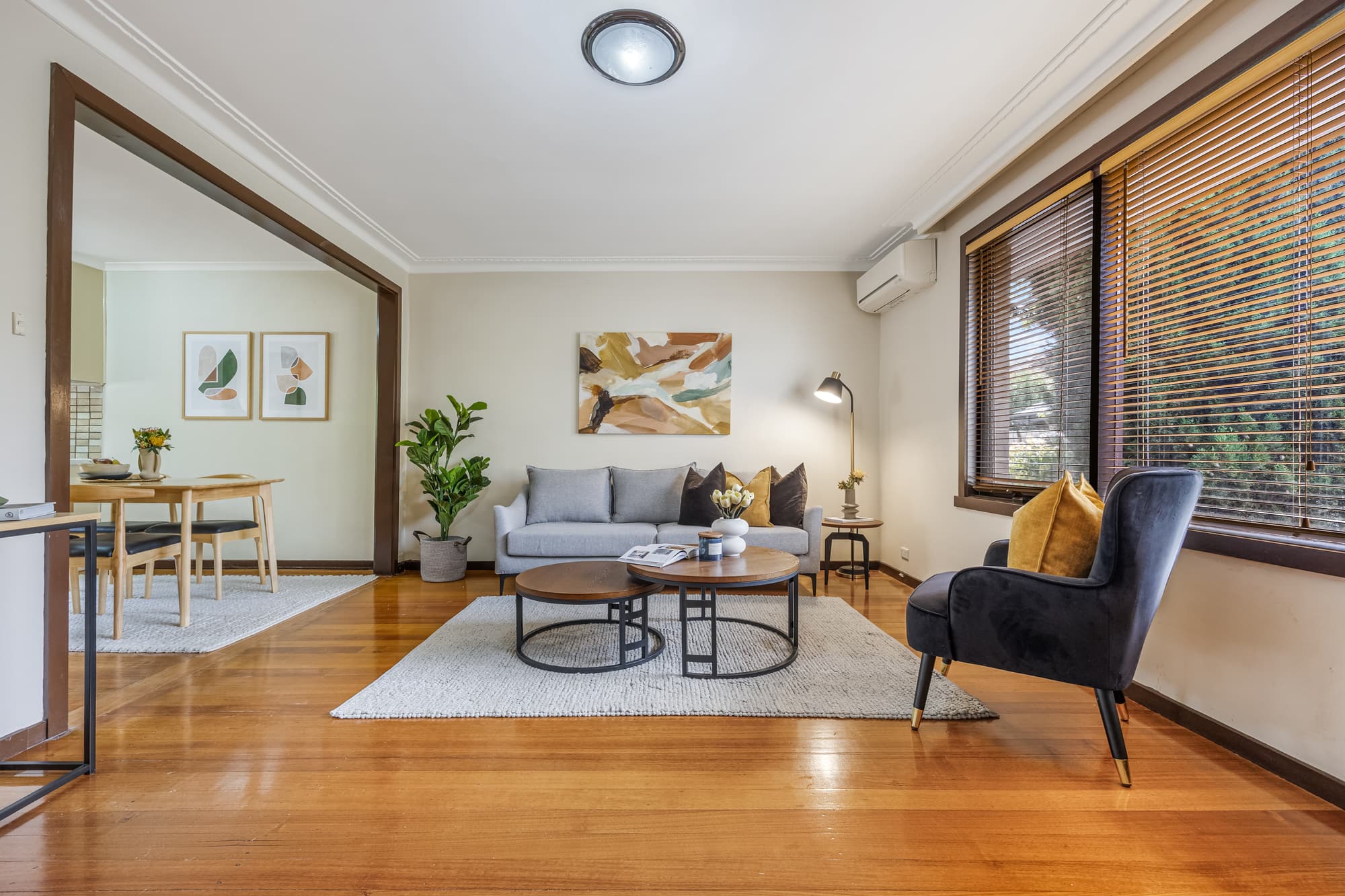 4/2 Simpsons Road, Box Hill - Thumbnail 2