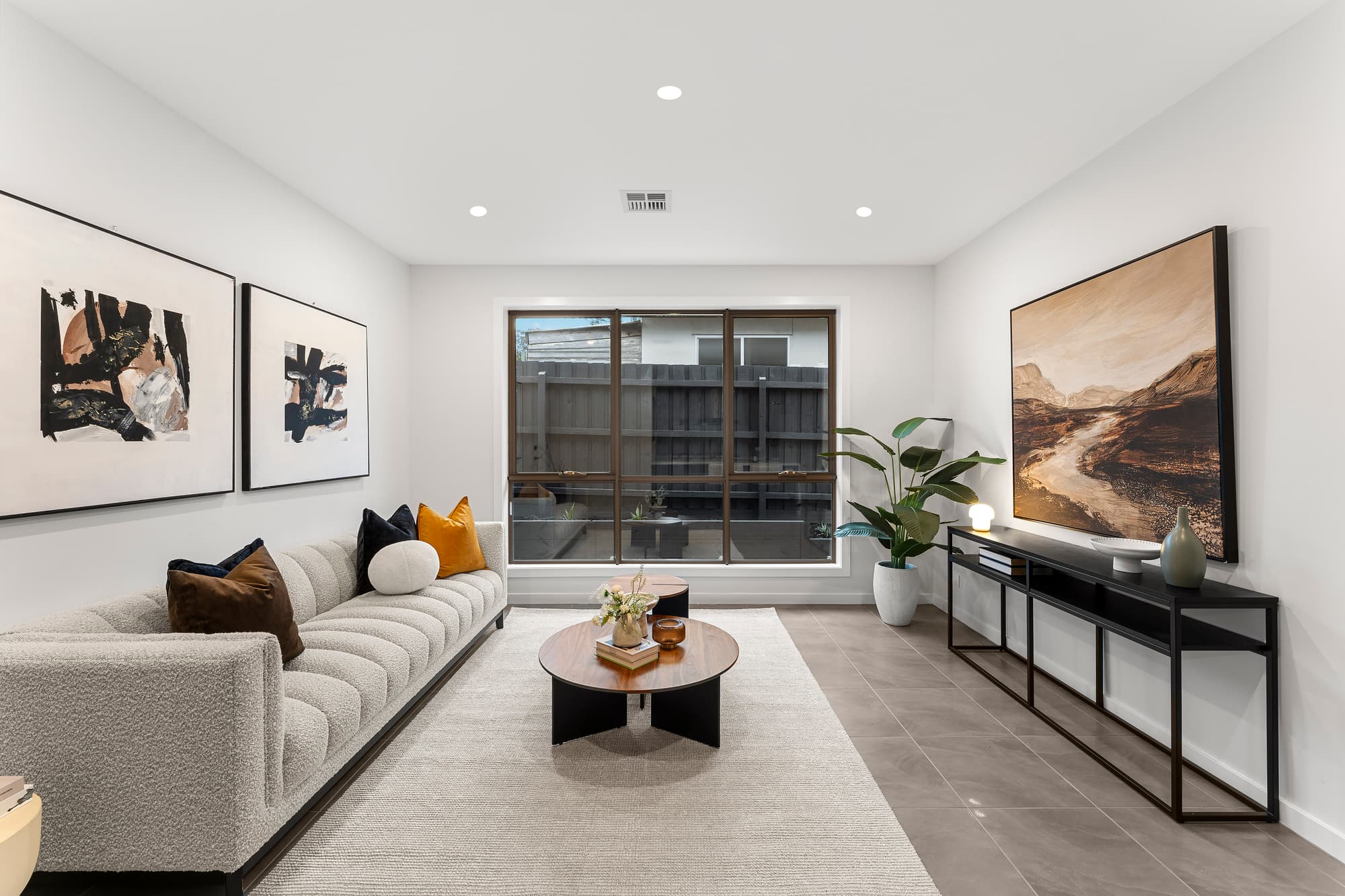 1/28 Cook Road, Mitcham - Thumbnail 2