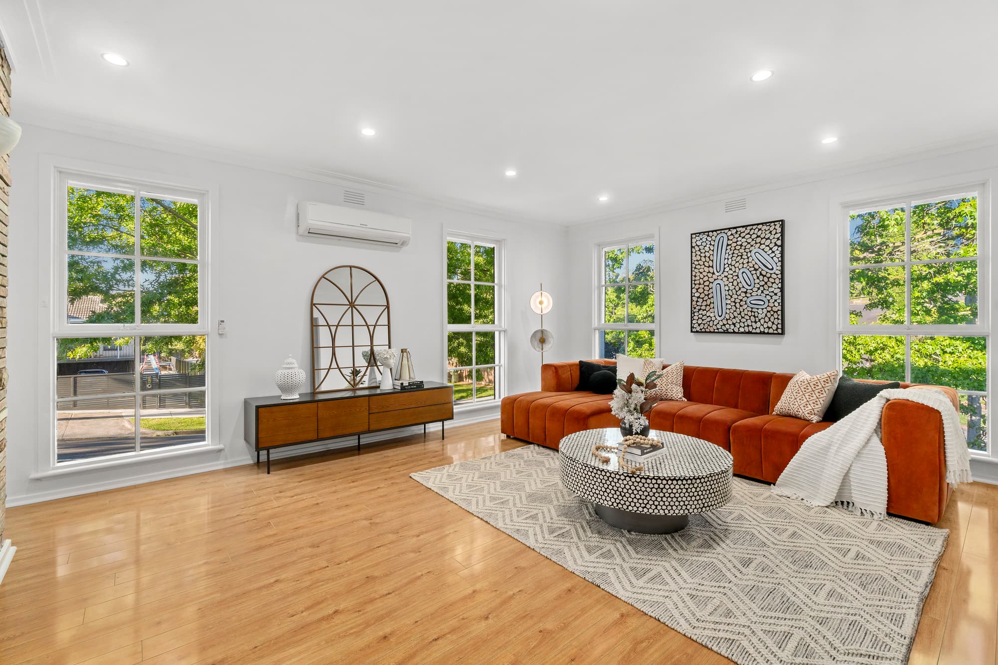 2 Keats Street, Burwood East - Thumbnail 2
