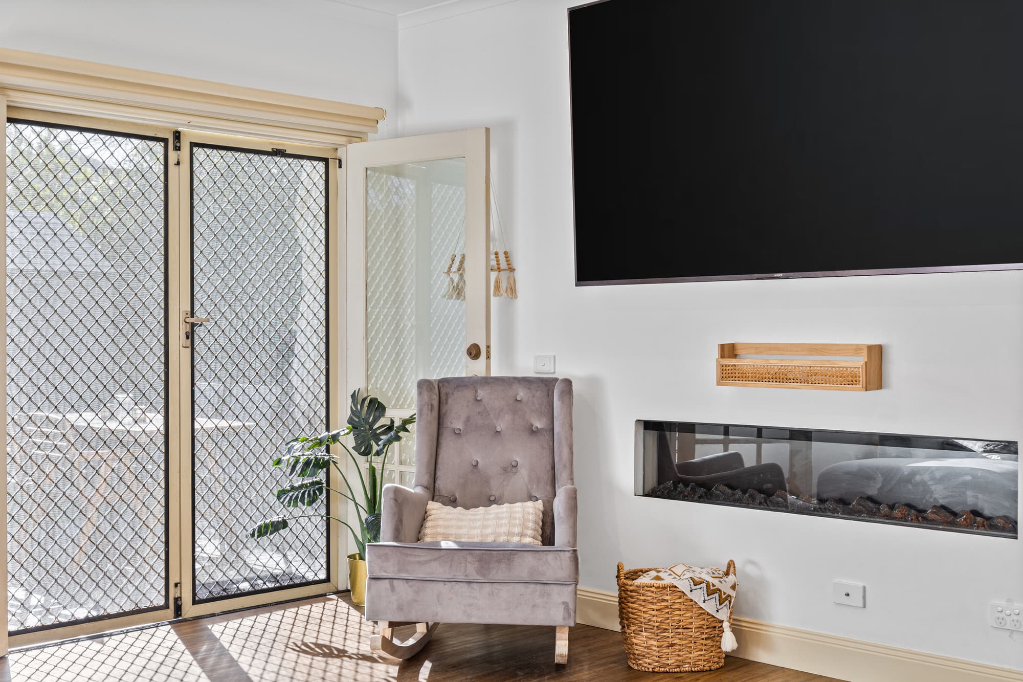 11 Kangerong Road, Box Hill - Thumbnail 5