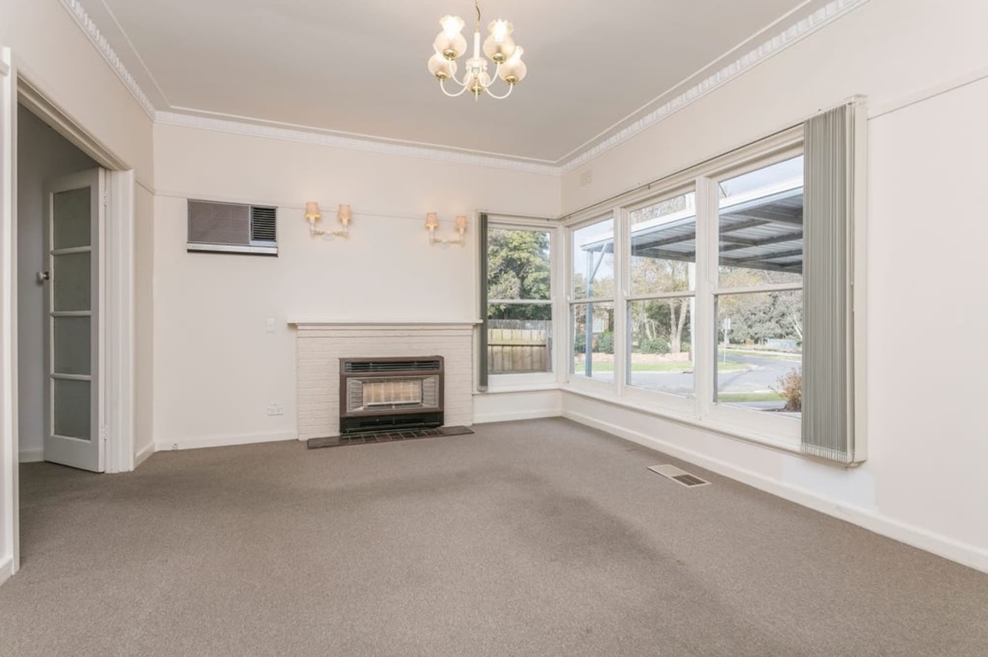 15 Davey Street, Box Hill - Thumbnail 2