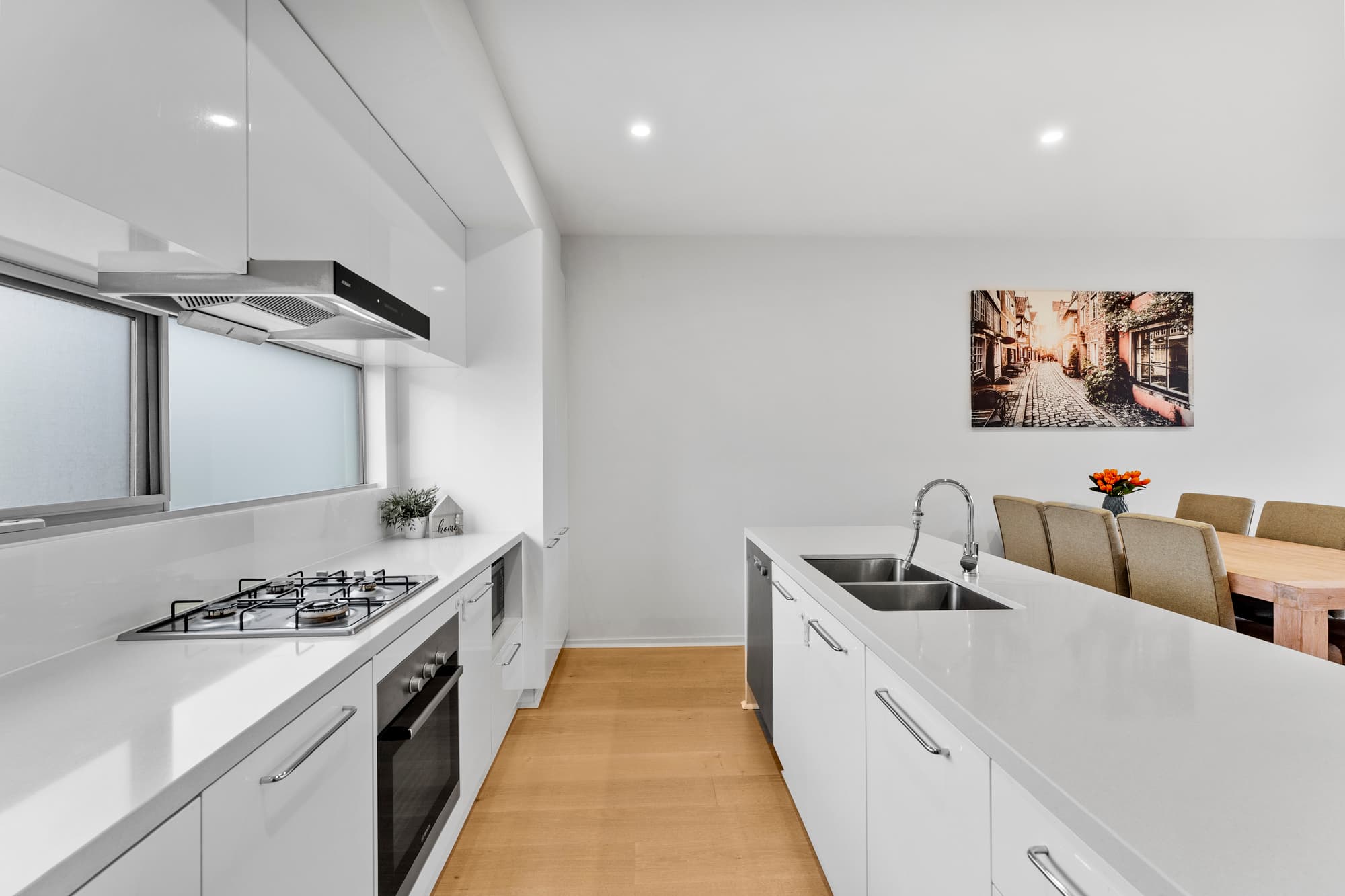 63A Surrey Road, Blackburn North - Thumbnail 4