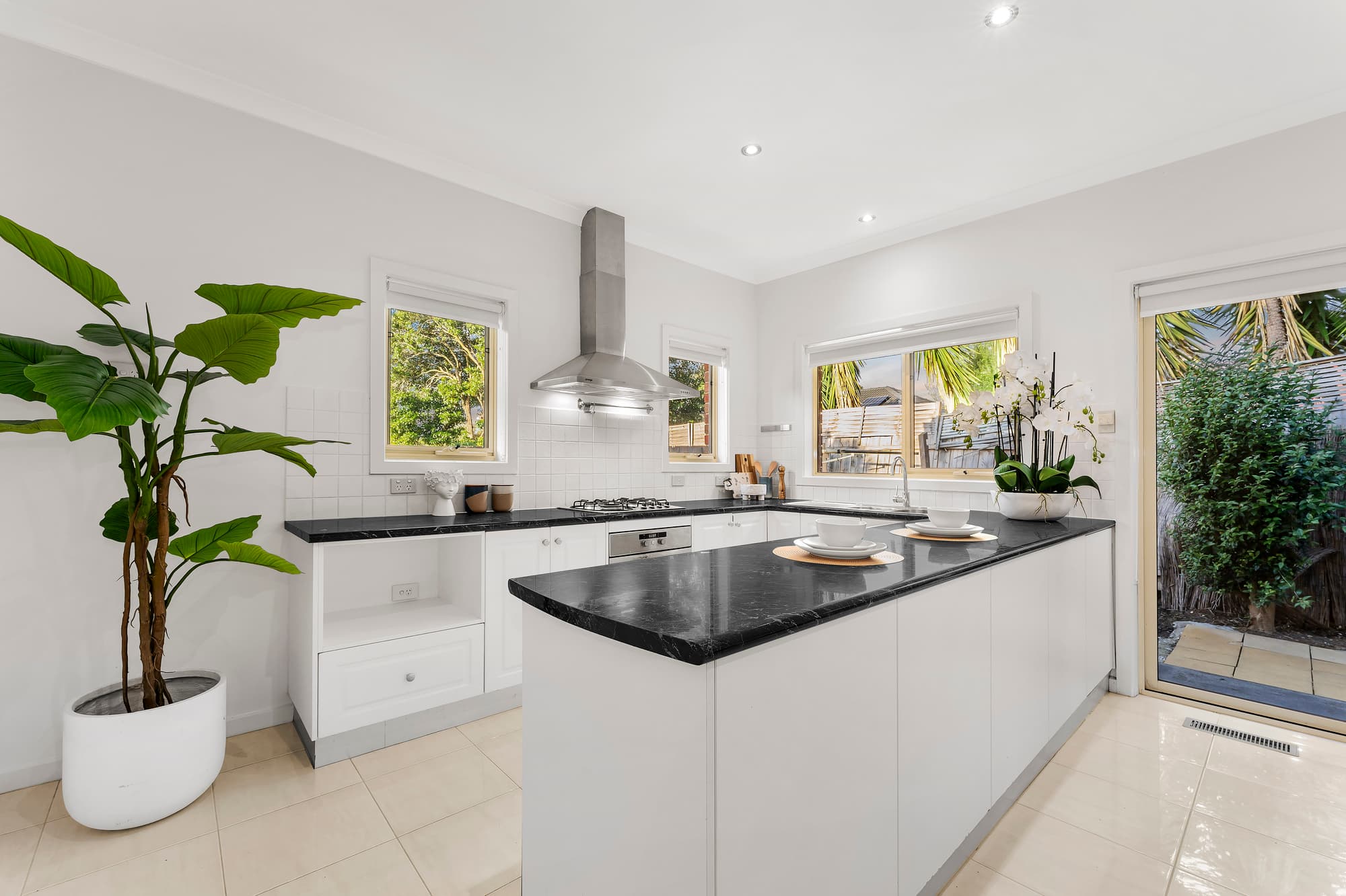 2/13 Harrow Street, Blackburn South - Thumbnail 5