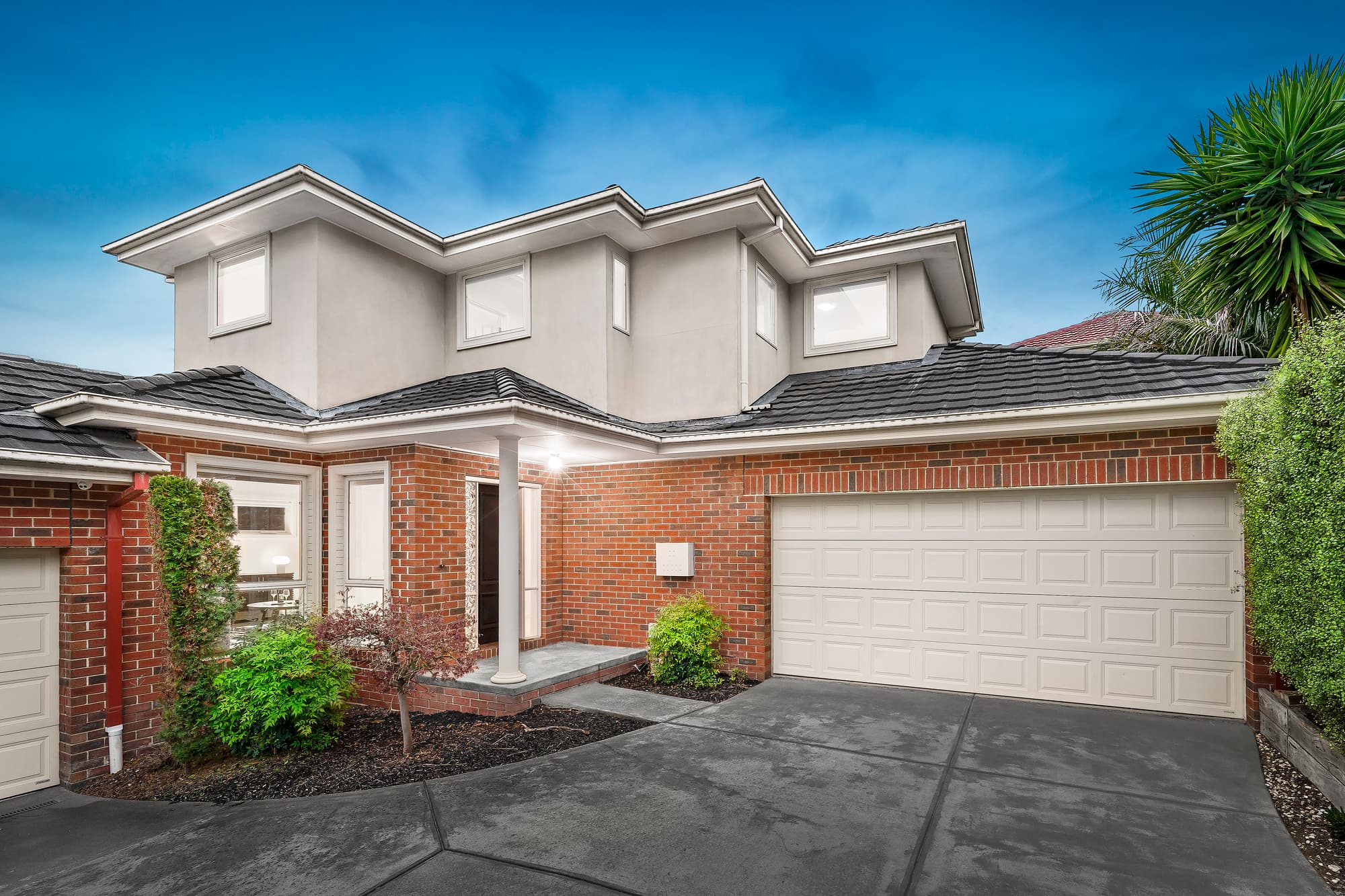 2/13 Harrow Street, Blackburn South - Image 1