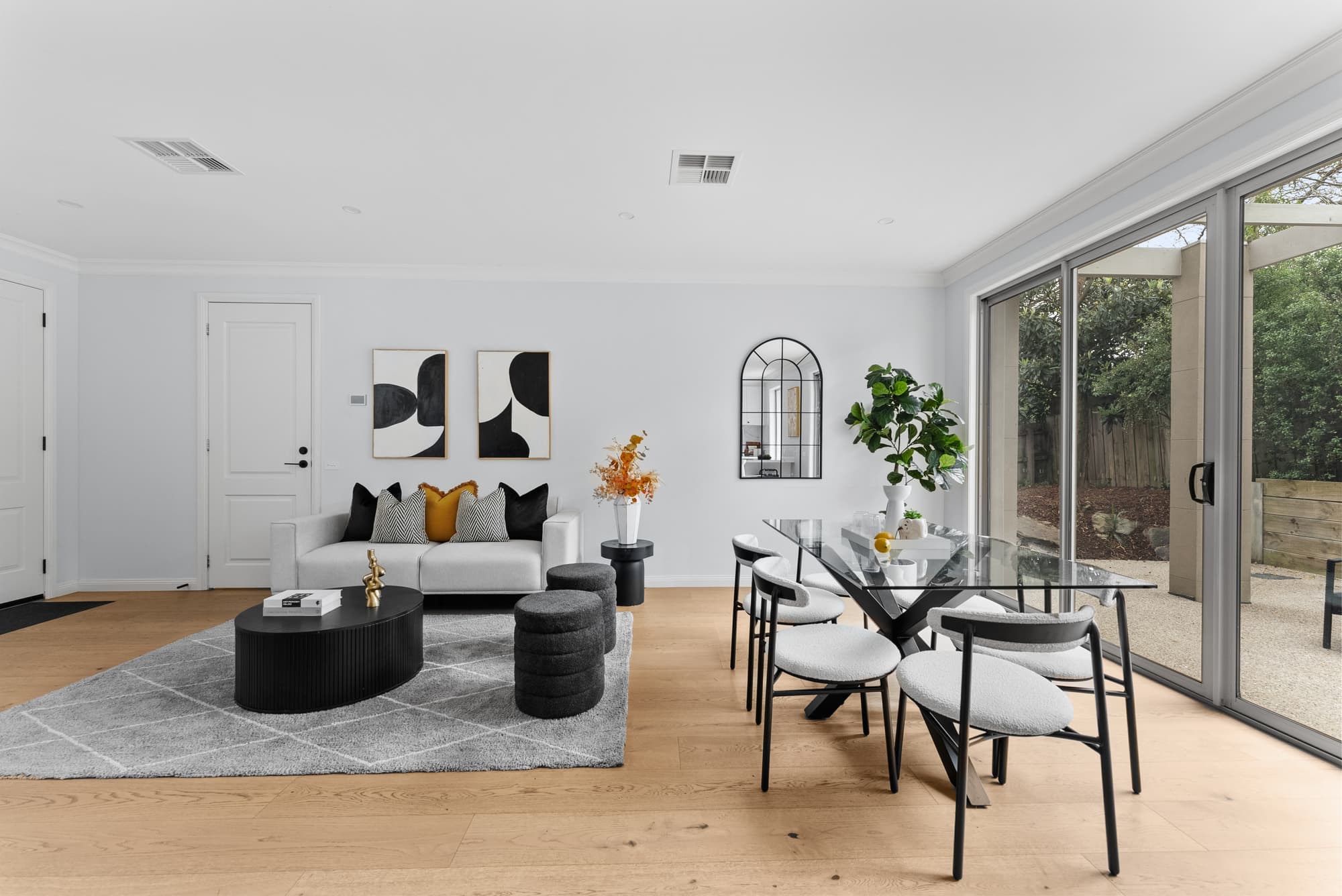 2/7 Halsey Street, Box Hill South - Thumbnail 4