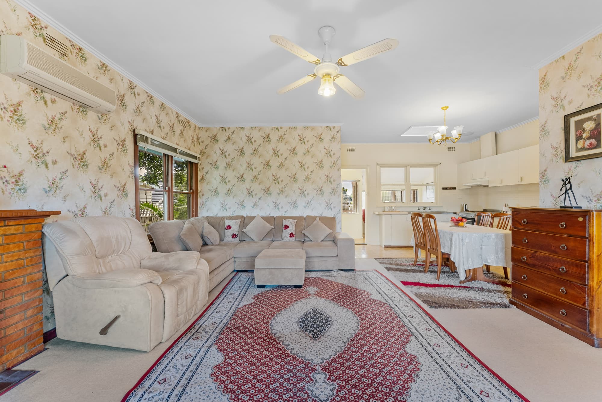 13 Sussex Street, Blackburn North - Thumbnail 2
