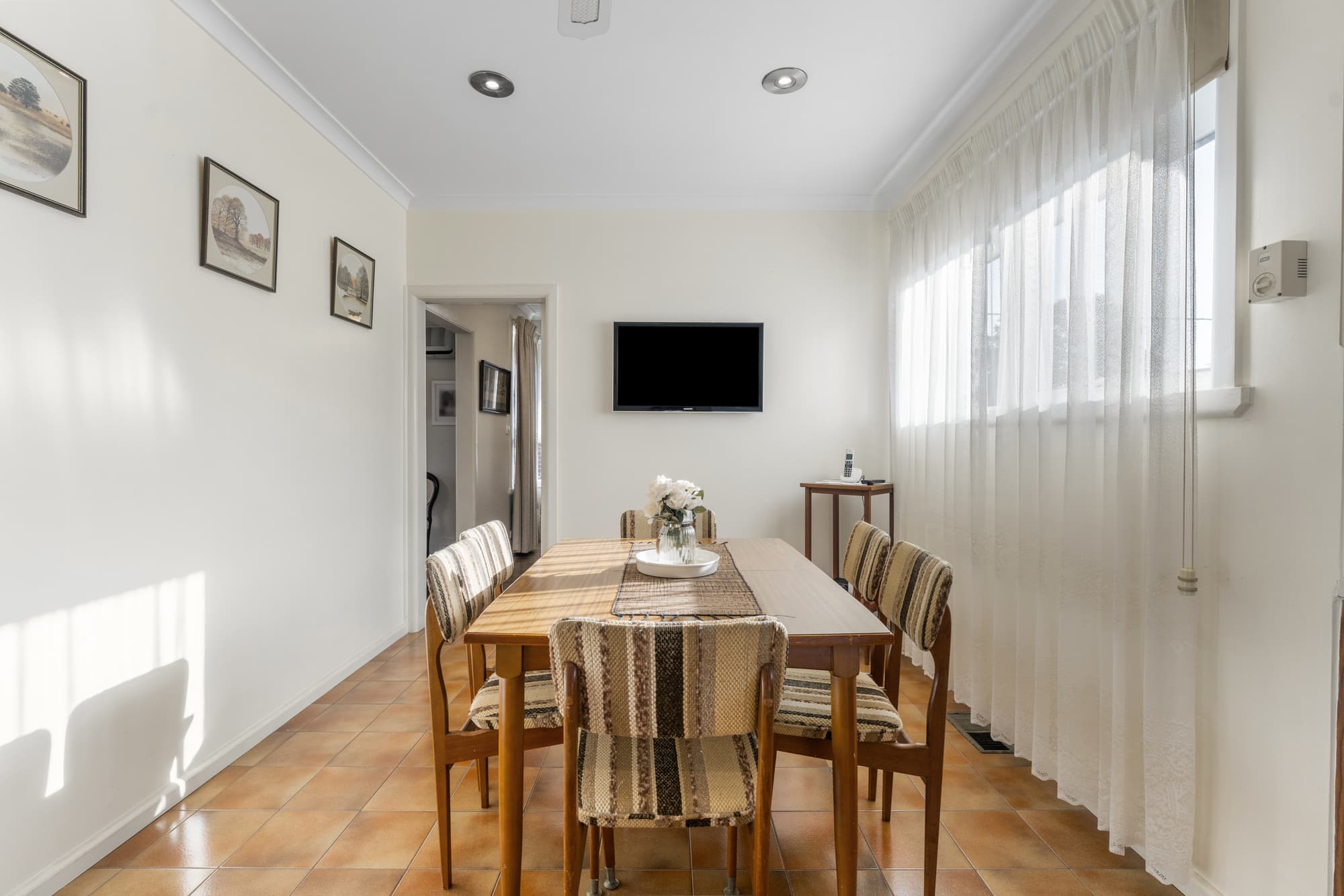 106 Shafer Road, Blackburn North - Thumbnail 7