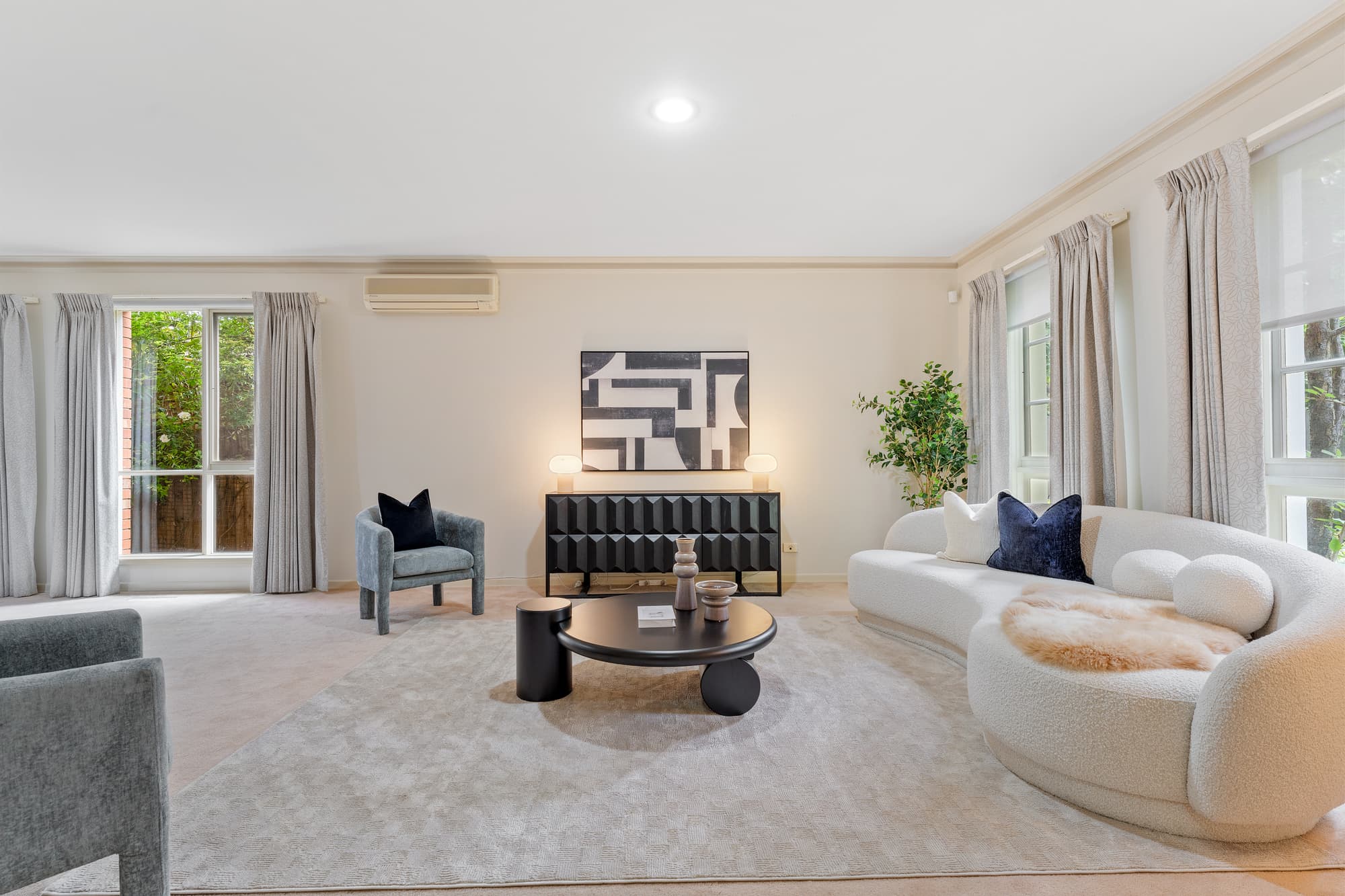 64 Elliott Avenue, Balwyn - Thumbnail 2