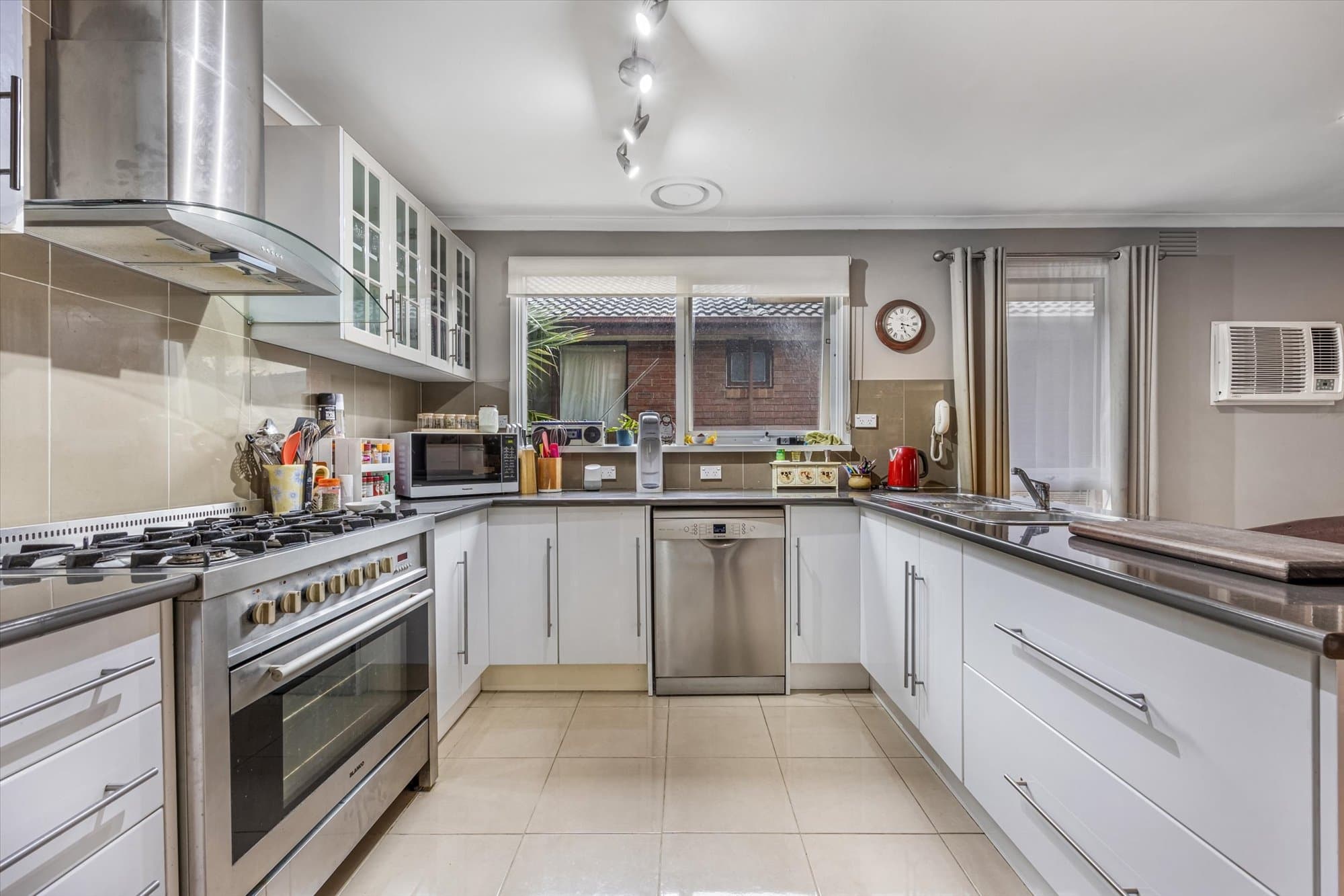 55 Mildura Crescent, Endeavour Hills - Thumbnail 5