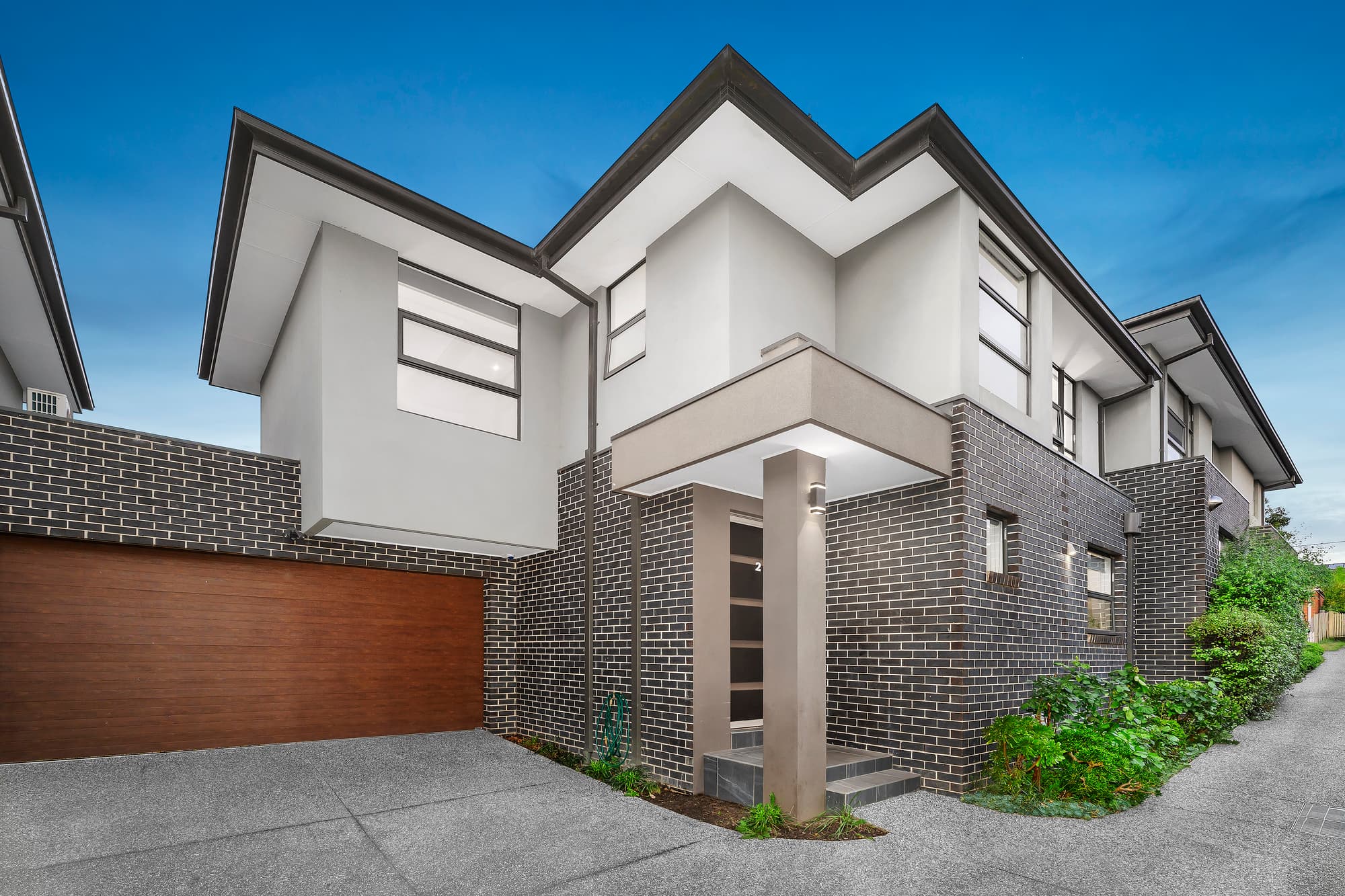 2/17 Maude Avenue, Doncaster East - Image 1