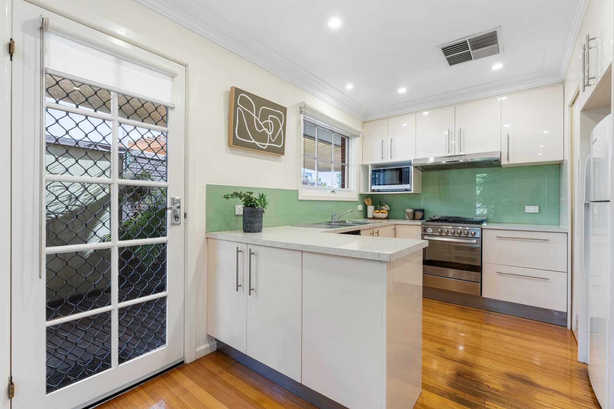 32 Brendale Avenue, Blackburn North - Thumbnail 5