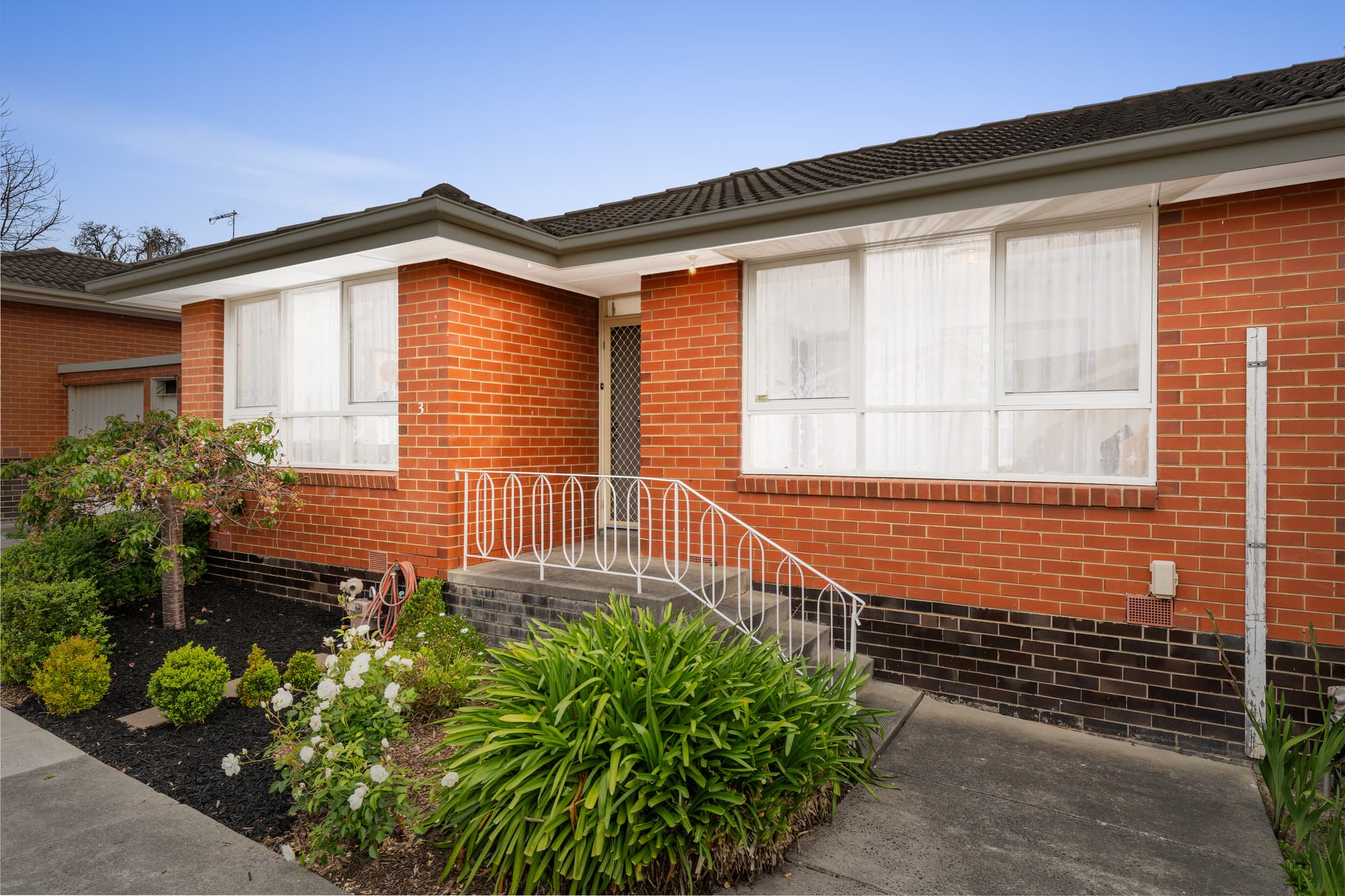 3/9 Goulburn Street, Box Hill North - Image 1