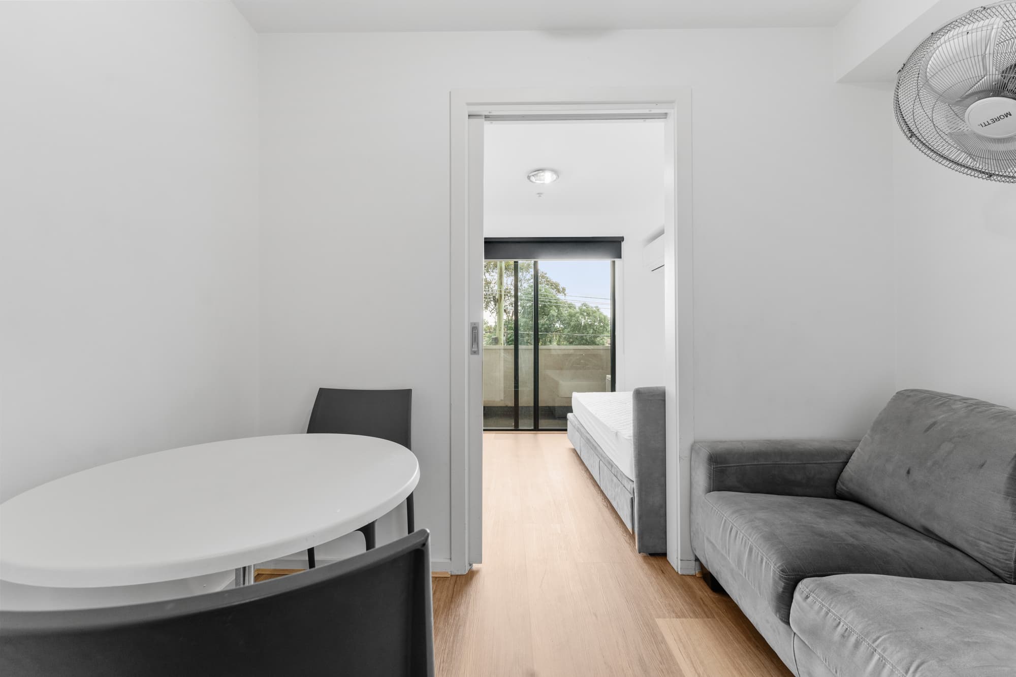 219/484 Elgar Road, Box Hill - Thumbnail 2