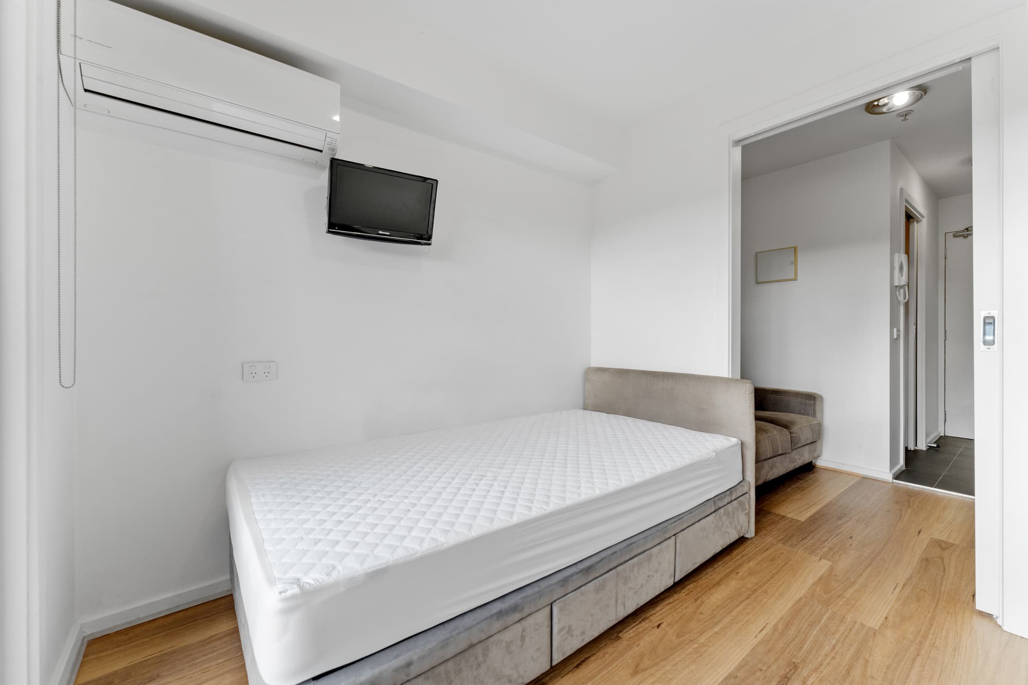 219/484 Elgar Road, Box Hill - Thumbnail 7