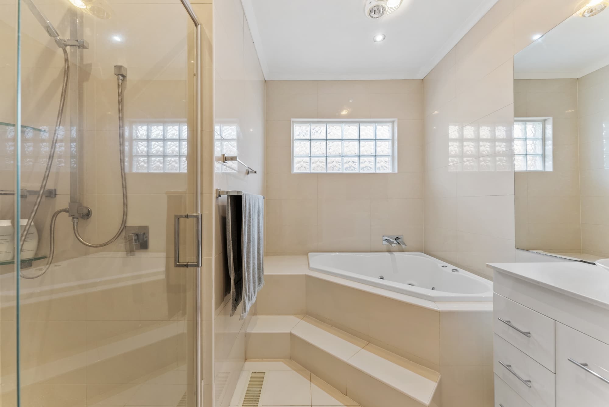 18 Bellarine Court, Keysborough - Thumbnail 8