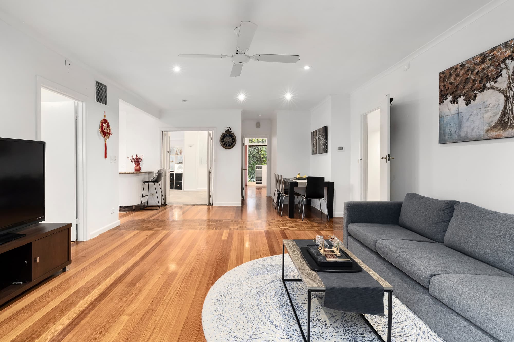 19 Manniche Avenue, Mont Albert North - Thumbnail 4