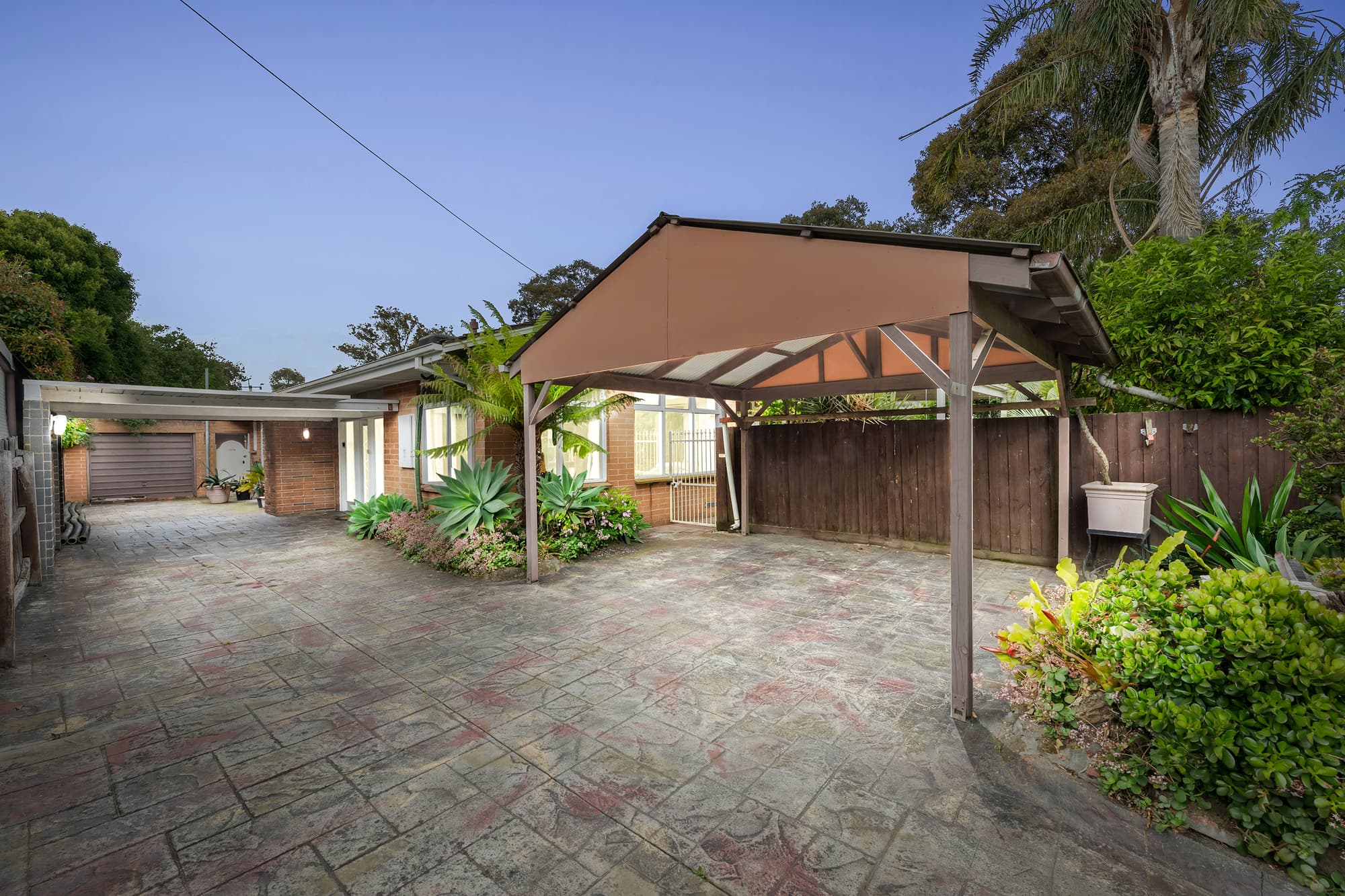 4 Barter Crescent, Forest Hill - Image 1
