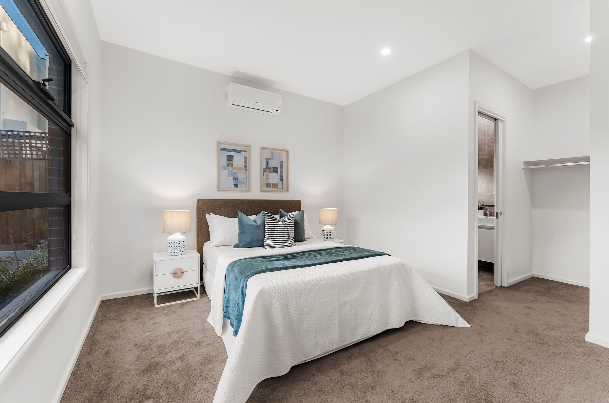2/5 View Street, Surrey Hills - Thumbnail 2