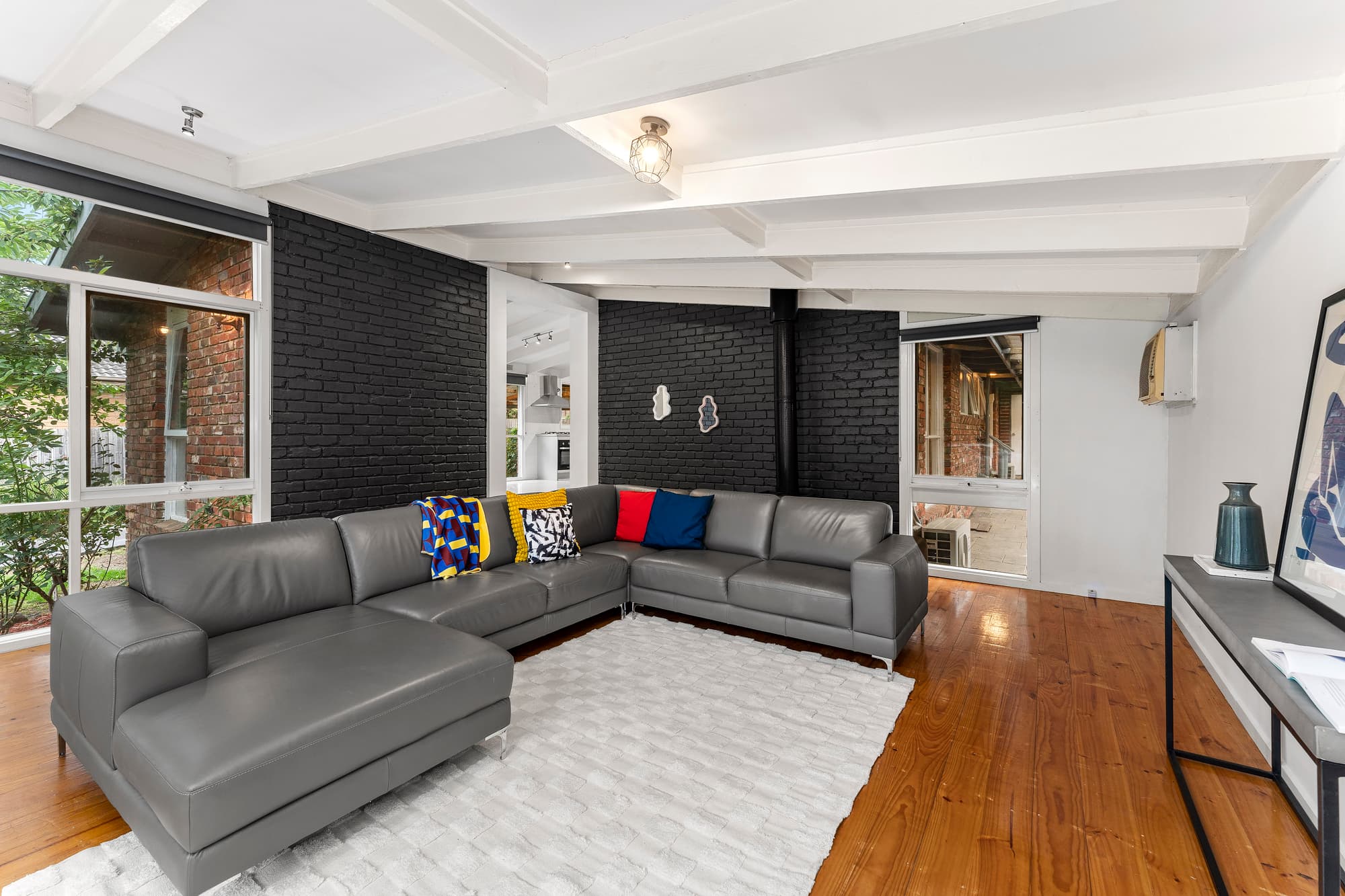 1/64 Long Valley Way, Doncaster East - Thumbnail 2