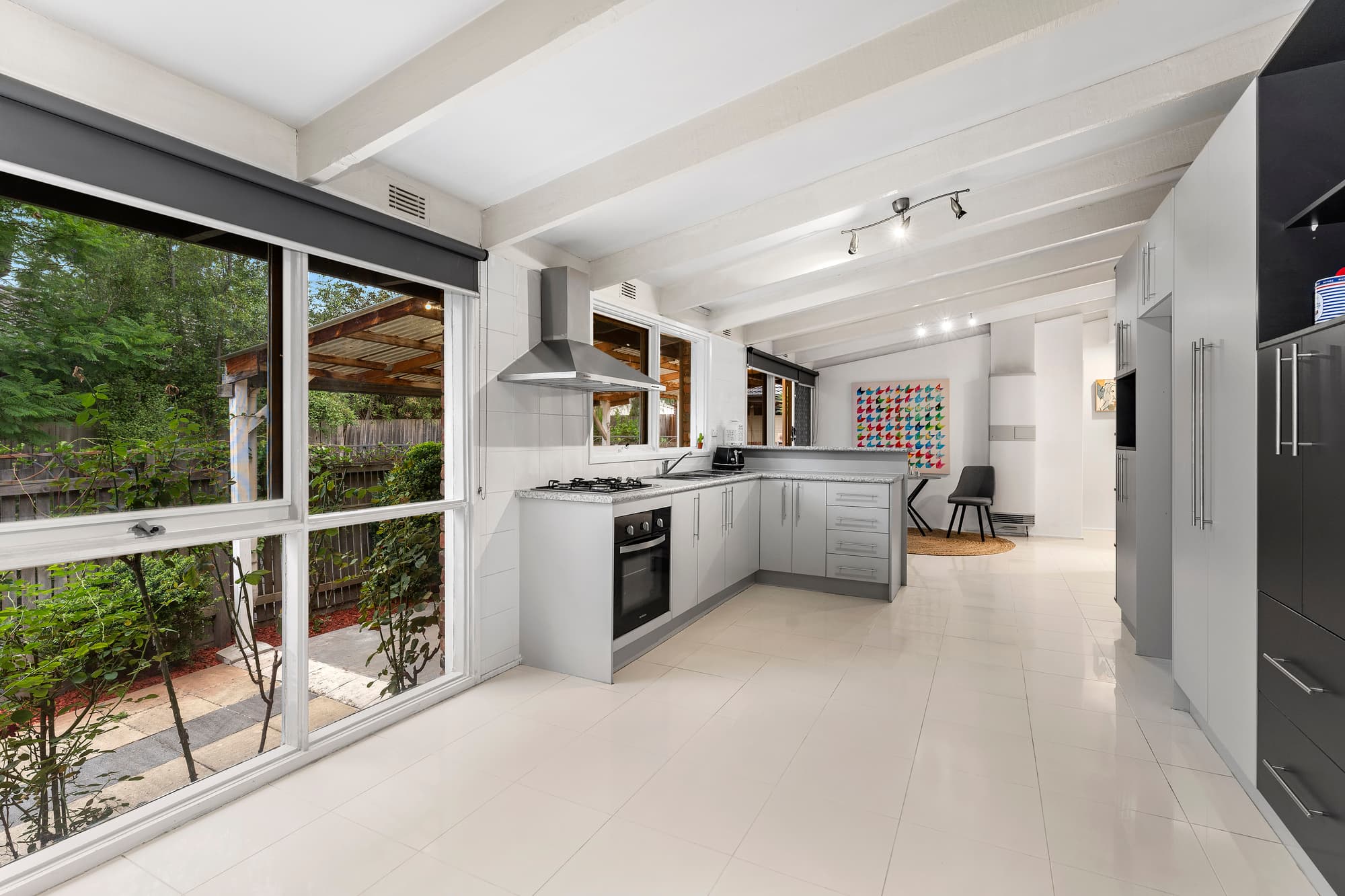 1/64 Long Valley Way, Doncaster East - Thumbnail 4