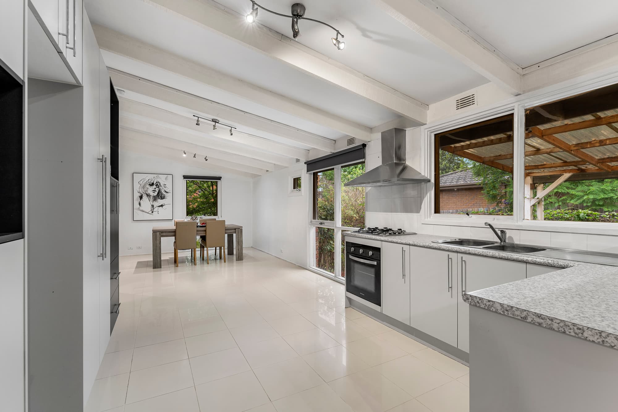 1/64 Long Valley Way, Doncaster East - Thumbnail 5