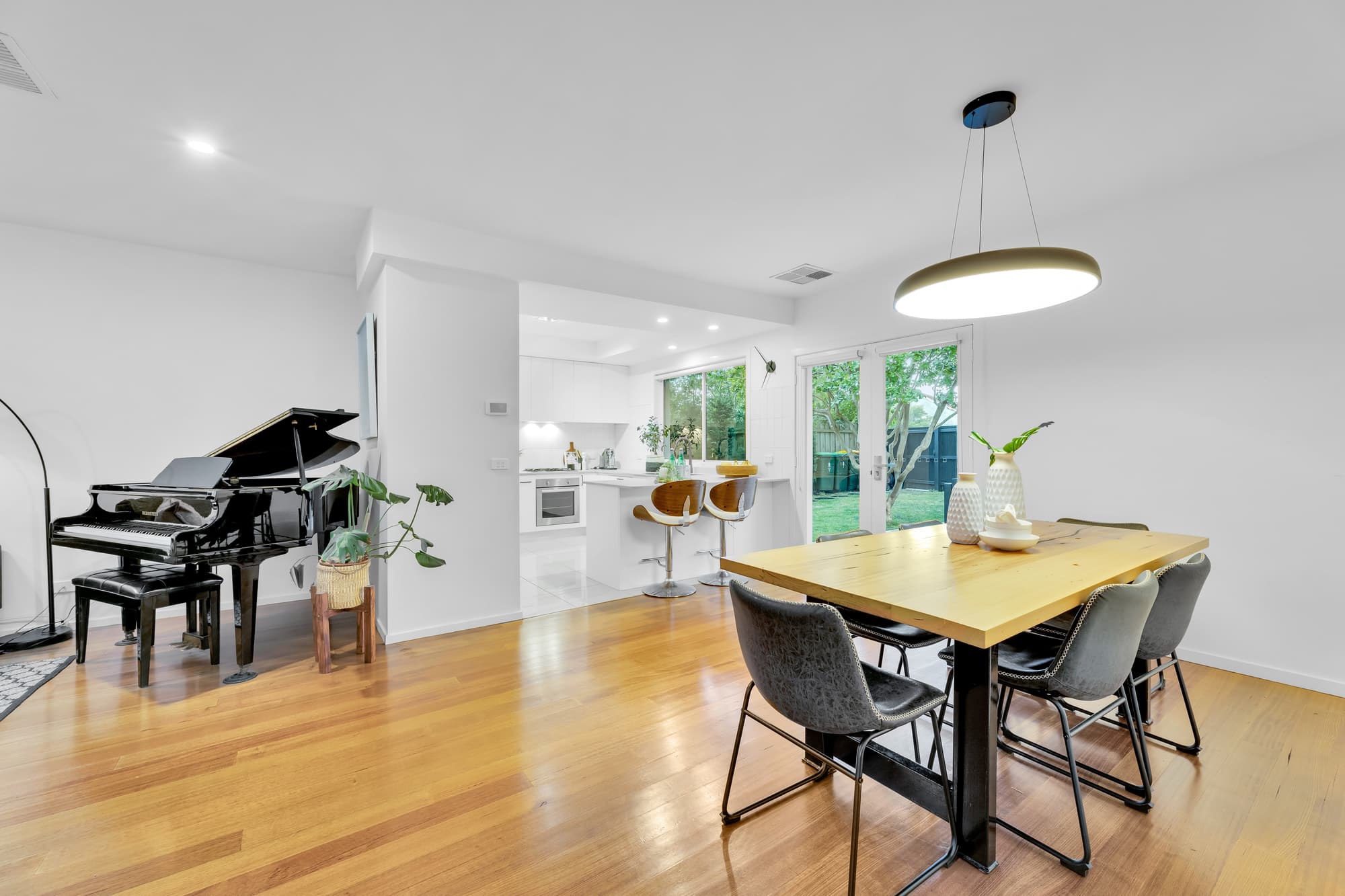 7 Cedar Court, Forest Hill - Thumbnail 4