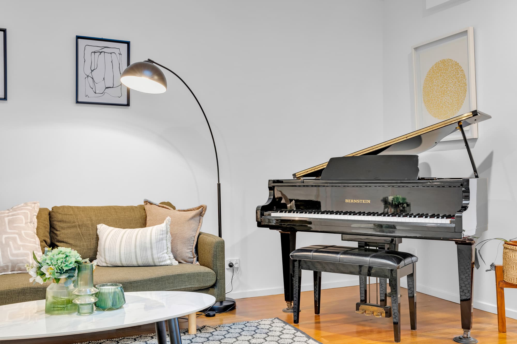 7 Cedar Court, Forest Hill - Thumbnail 2