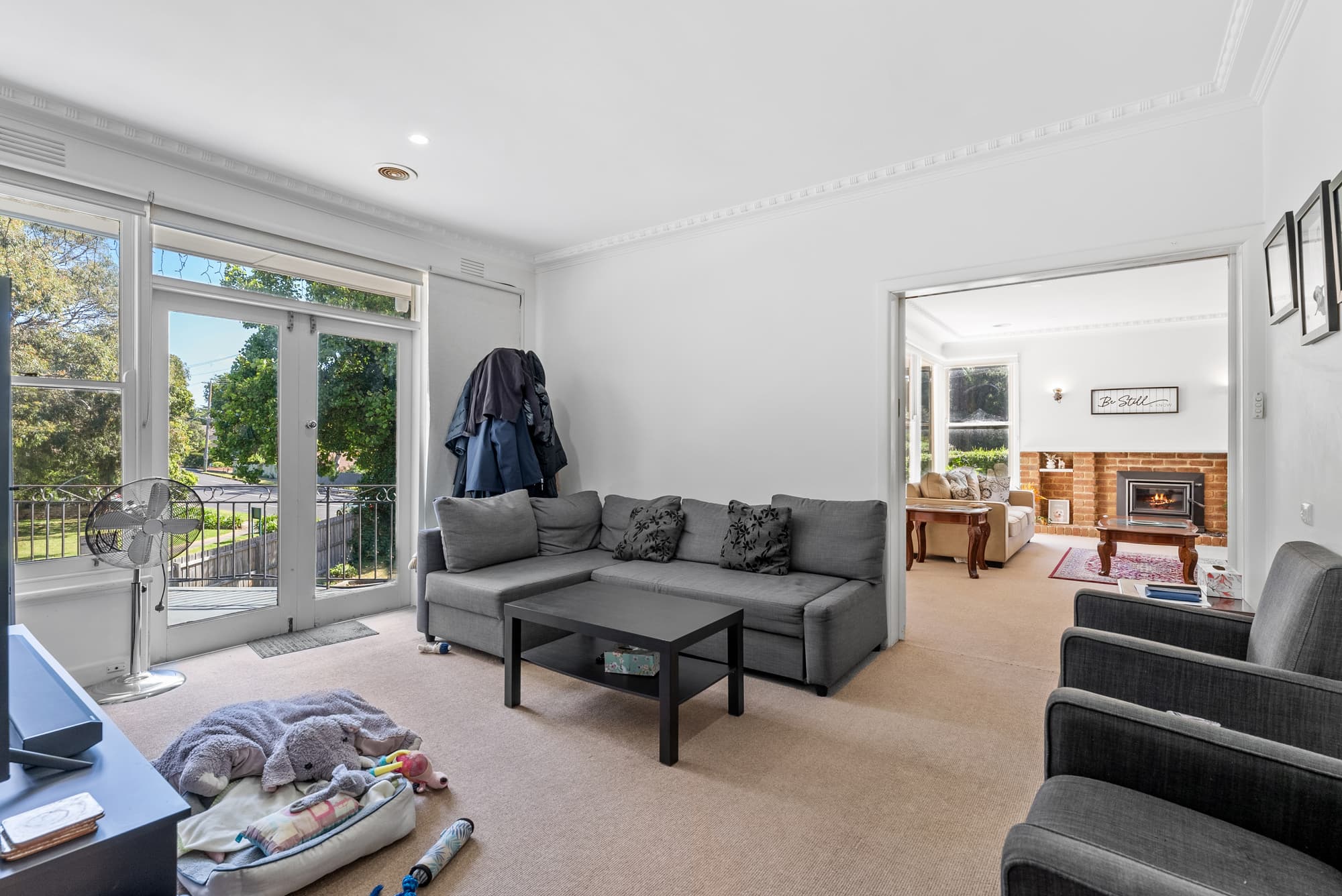 39 Warrigal Road, Surrey Hills - Thumbnail 2