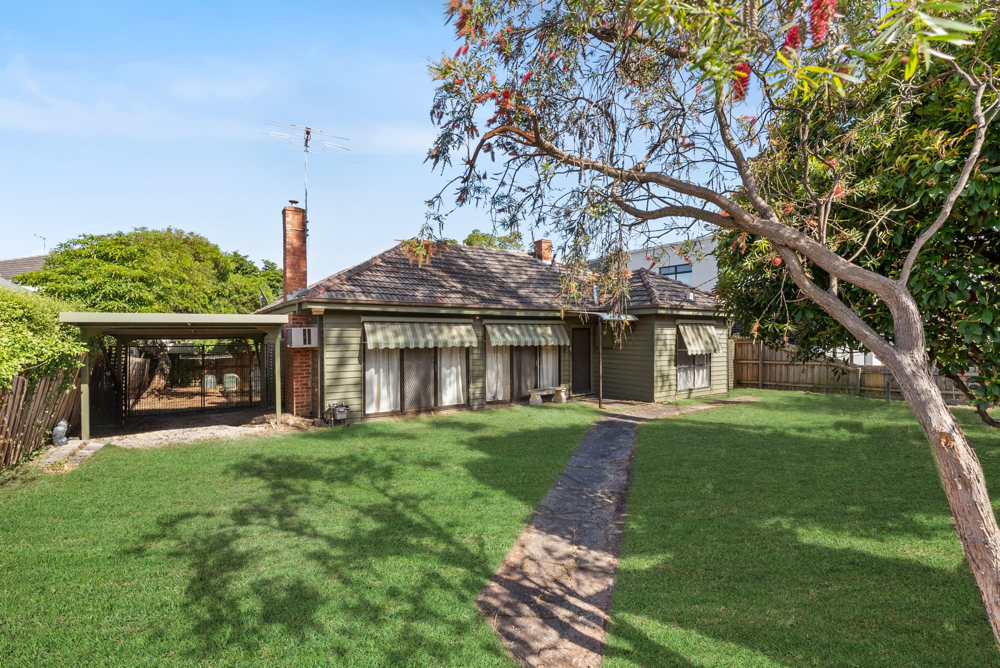 8 Vivian Street, Blackburn North - Thumbnail 4