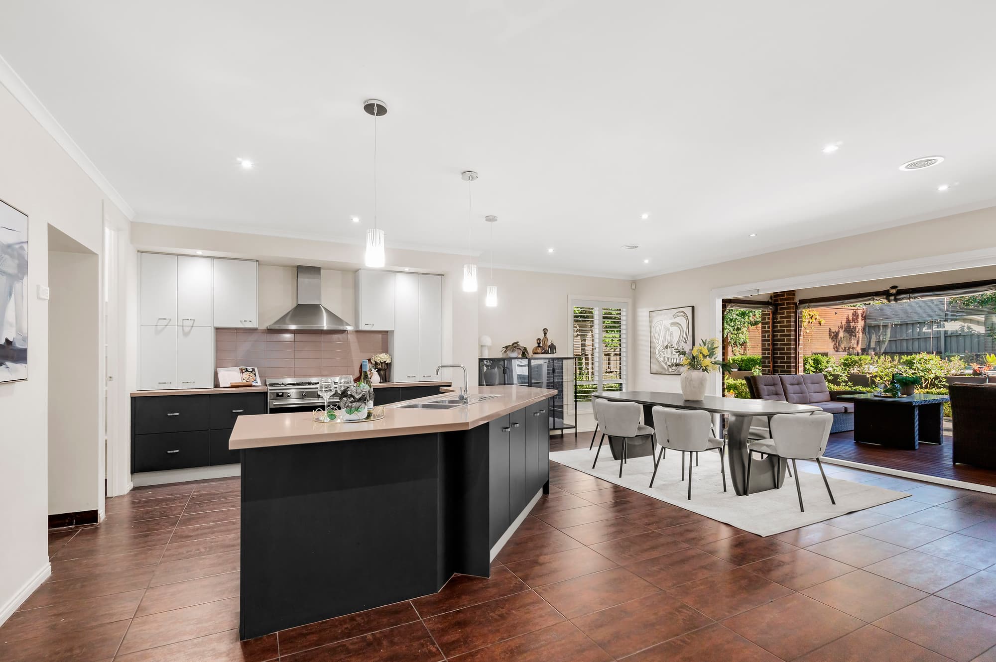 14 Williamson Road, Mont Albert North - Thumbnail 5