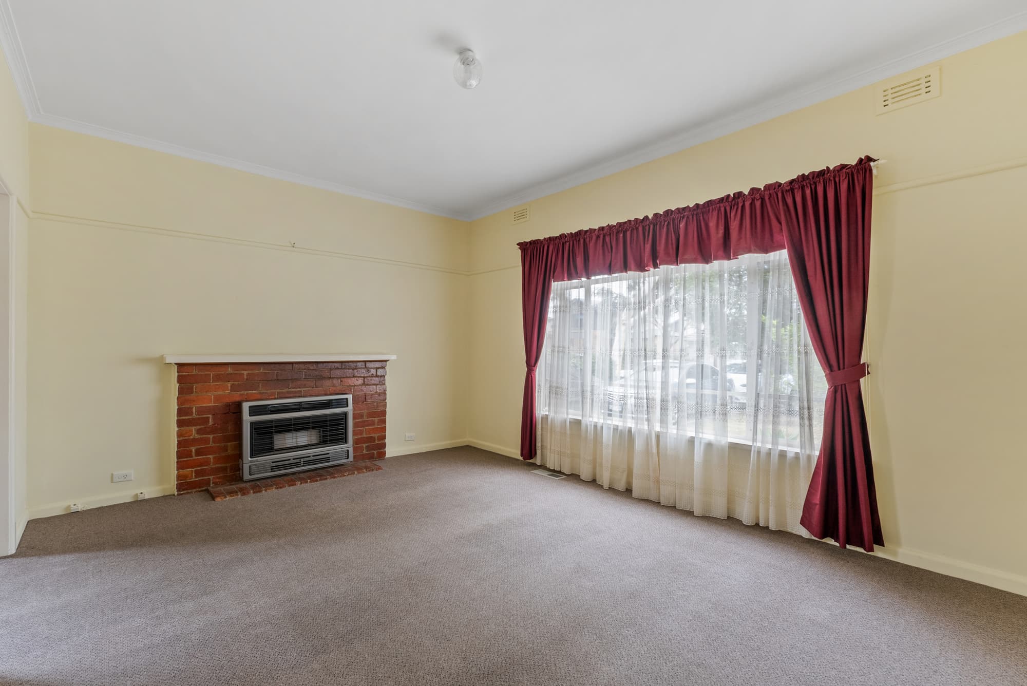8 Saxton Street, Box Hill North - Thumbnail 3