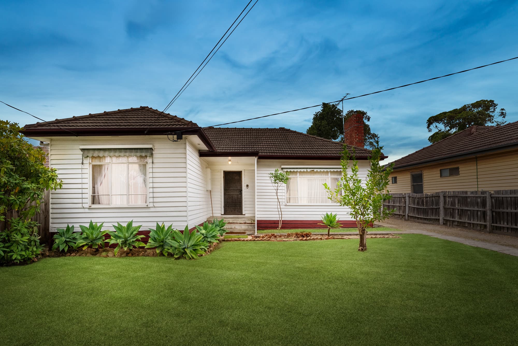 8 Saxton Street, Box Hill North - Image 1